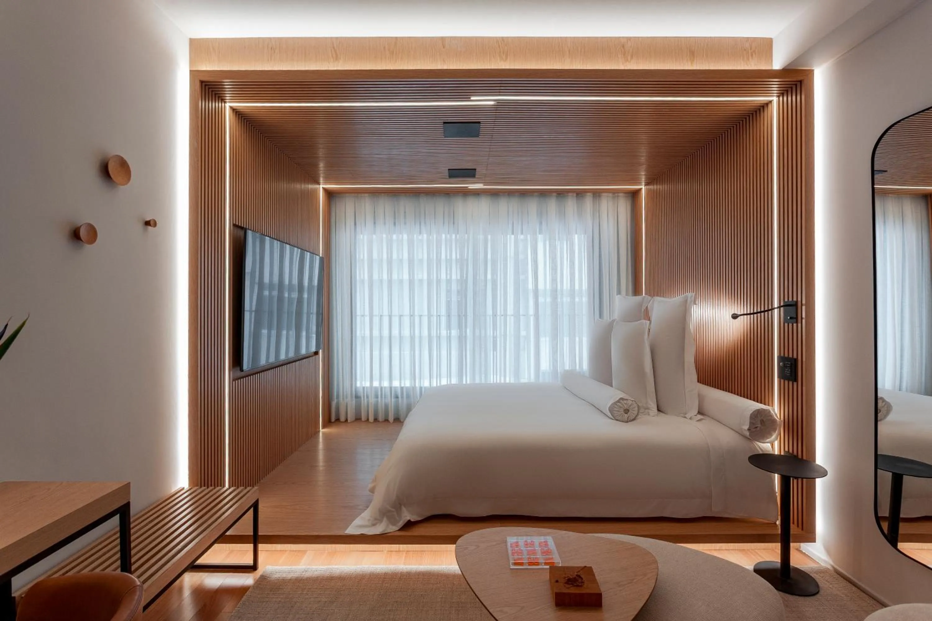 Photo of the whole room, Bed in v3rso Jardins