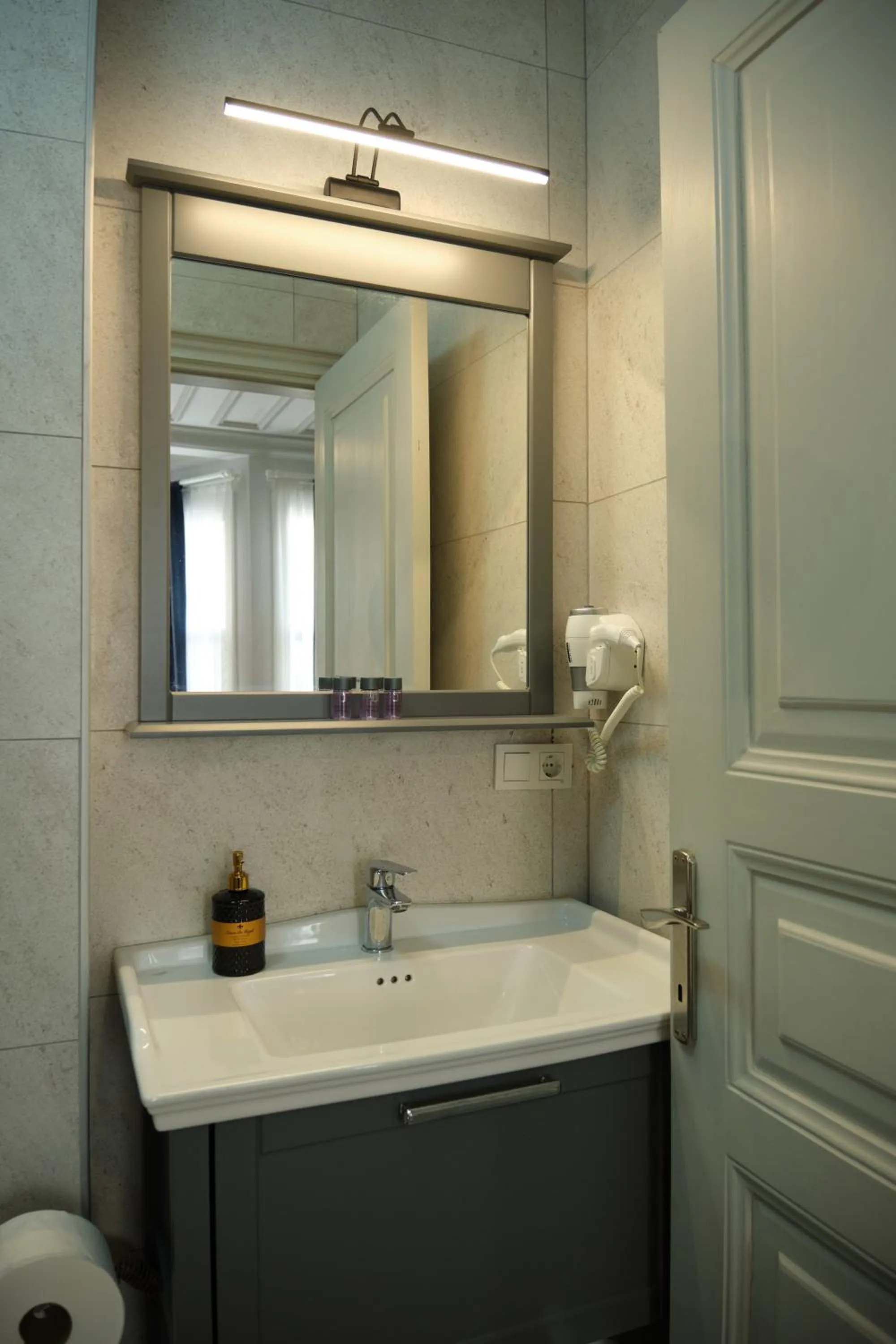 Bathroom in Lighthouse