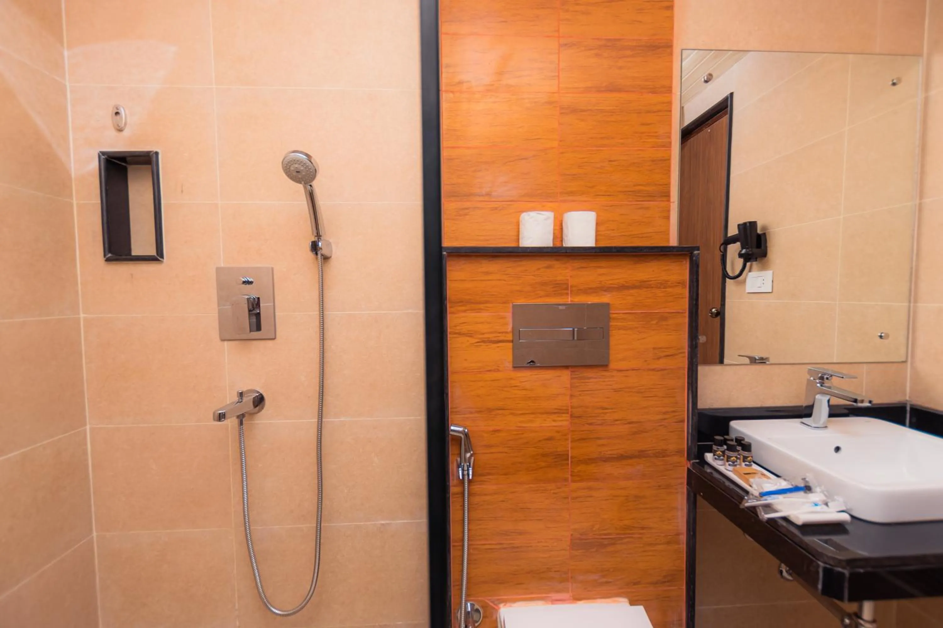 Shower in Temple Himalaya Hotel & Spa