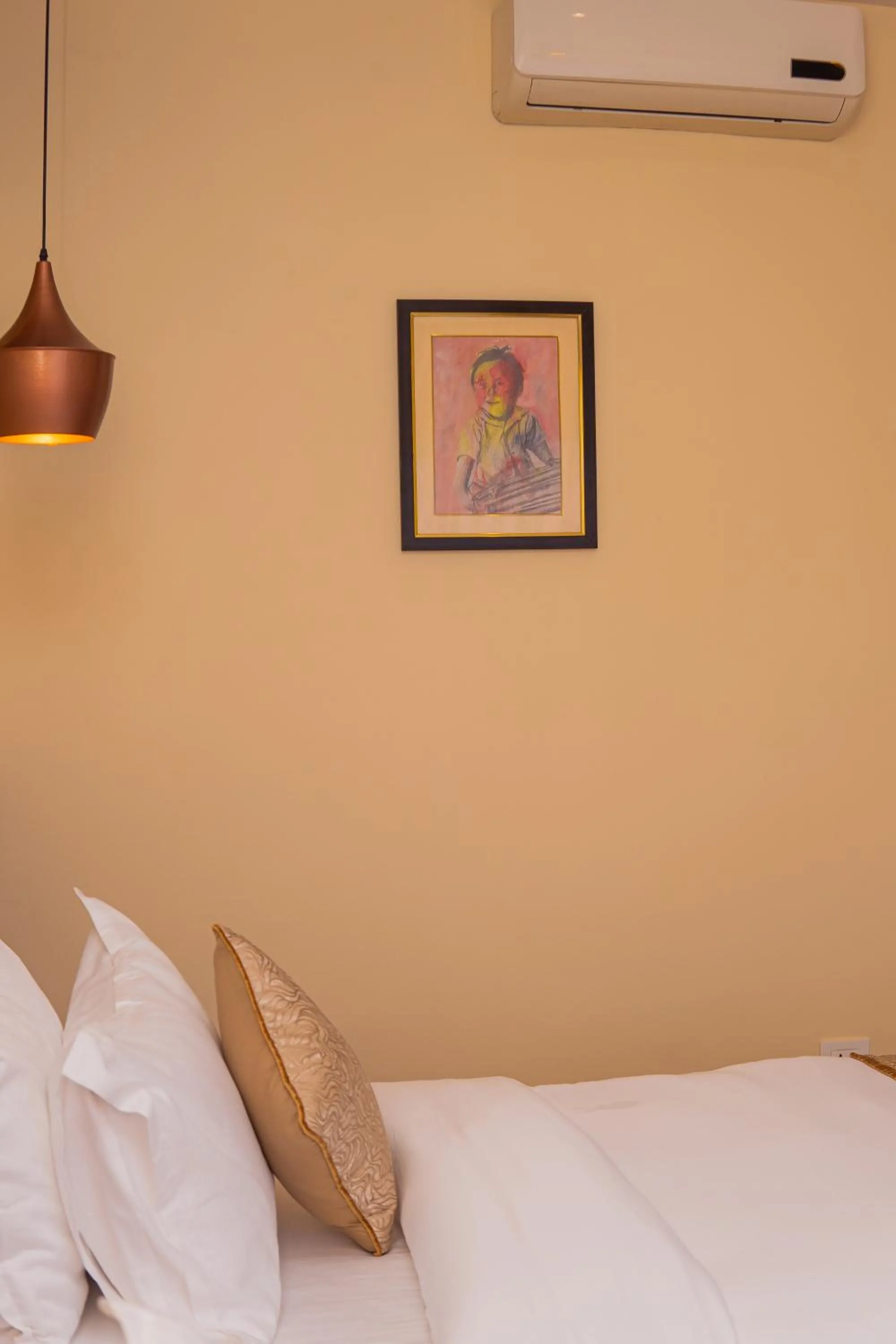 air conditioner, Bed in Temple Himalaya Hotel & Spa