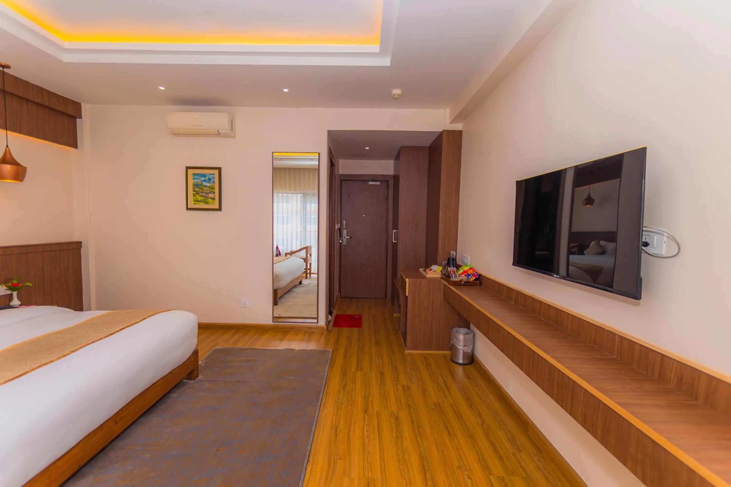 TV and multimedia, Bed in Temple Himalaya Hotel & Spa
