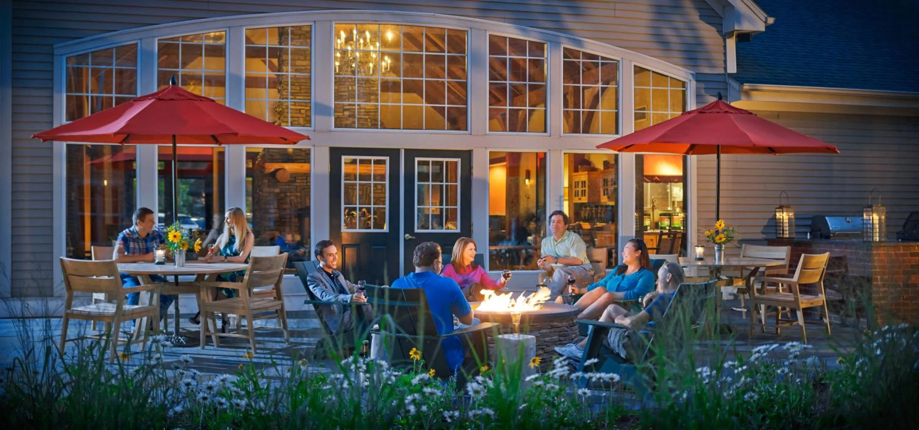 Patio in Green Mountain Suites Hotel