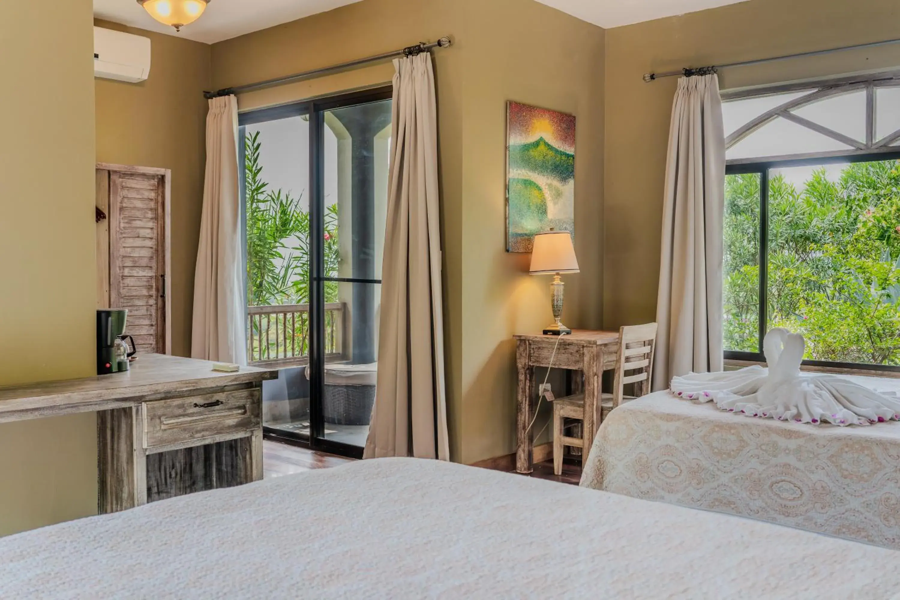 Deluxe Queen Room with Two Queen Beds in La Jolla de Guasacate - Digital Nomad Hotel Deluxe Queen Room with Two Queen Beds in La Jolla de Guasacate - Digital Nomad Hotel