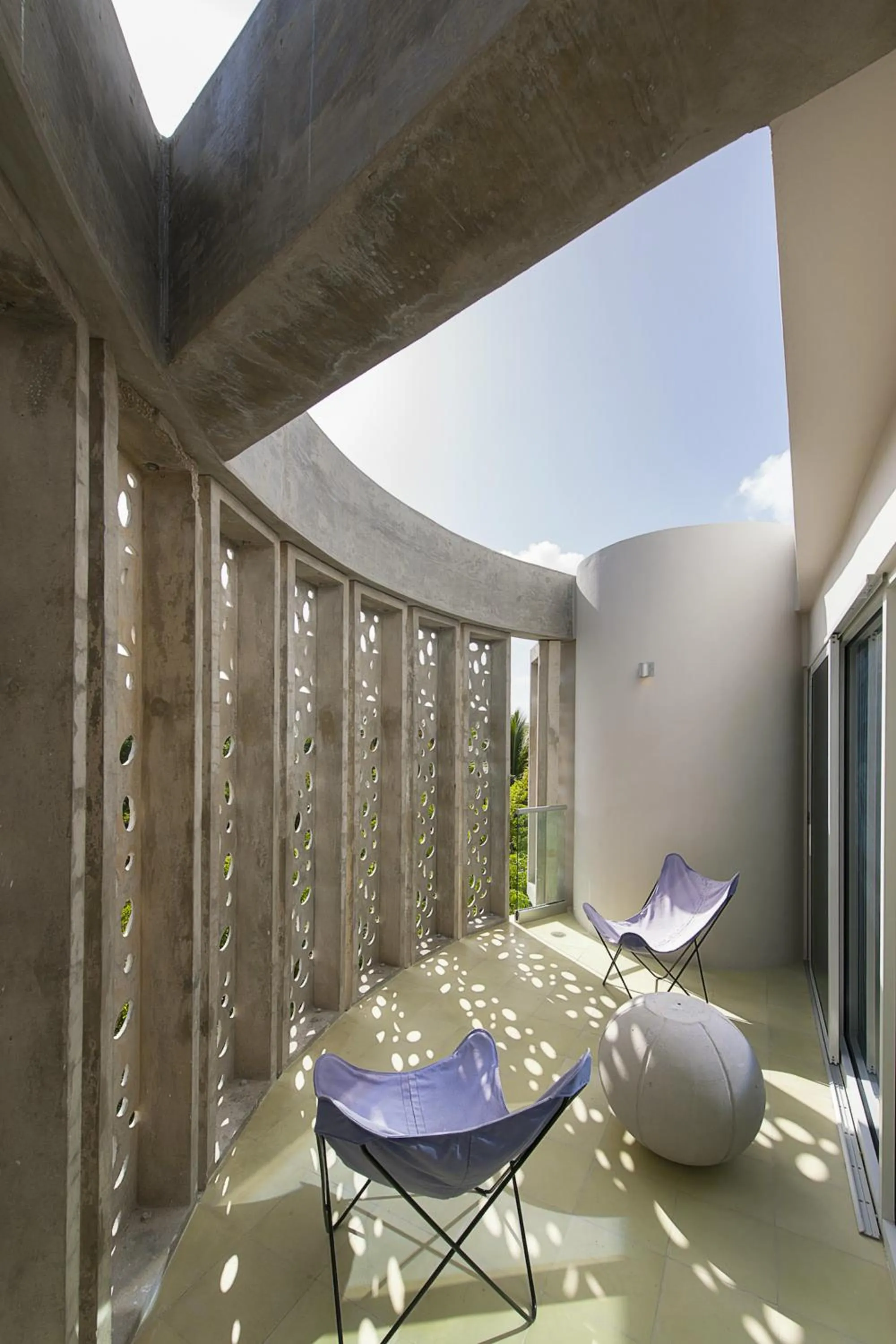 Decorative detail in El Blok