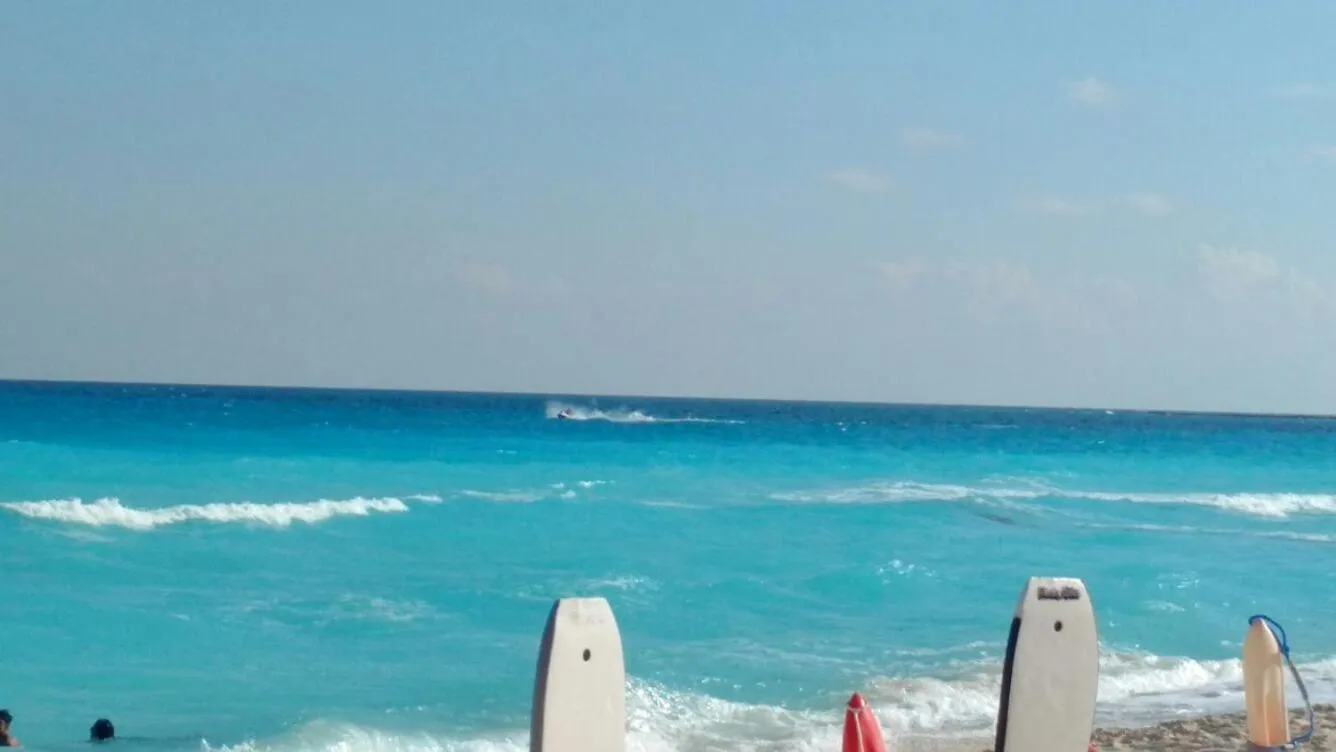 Beach, Sea View in Apartment Ocean Front Cancun