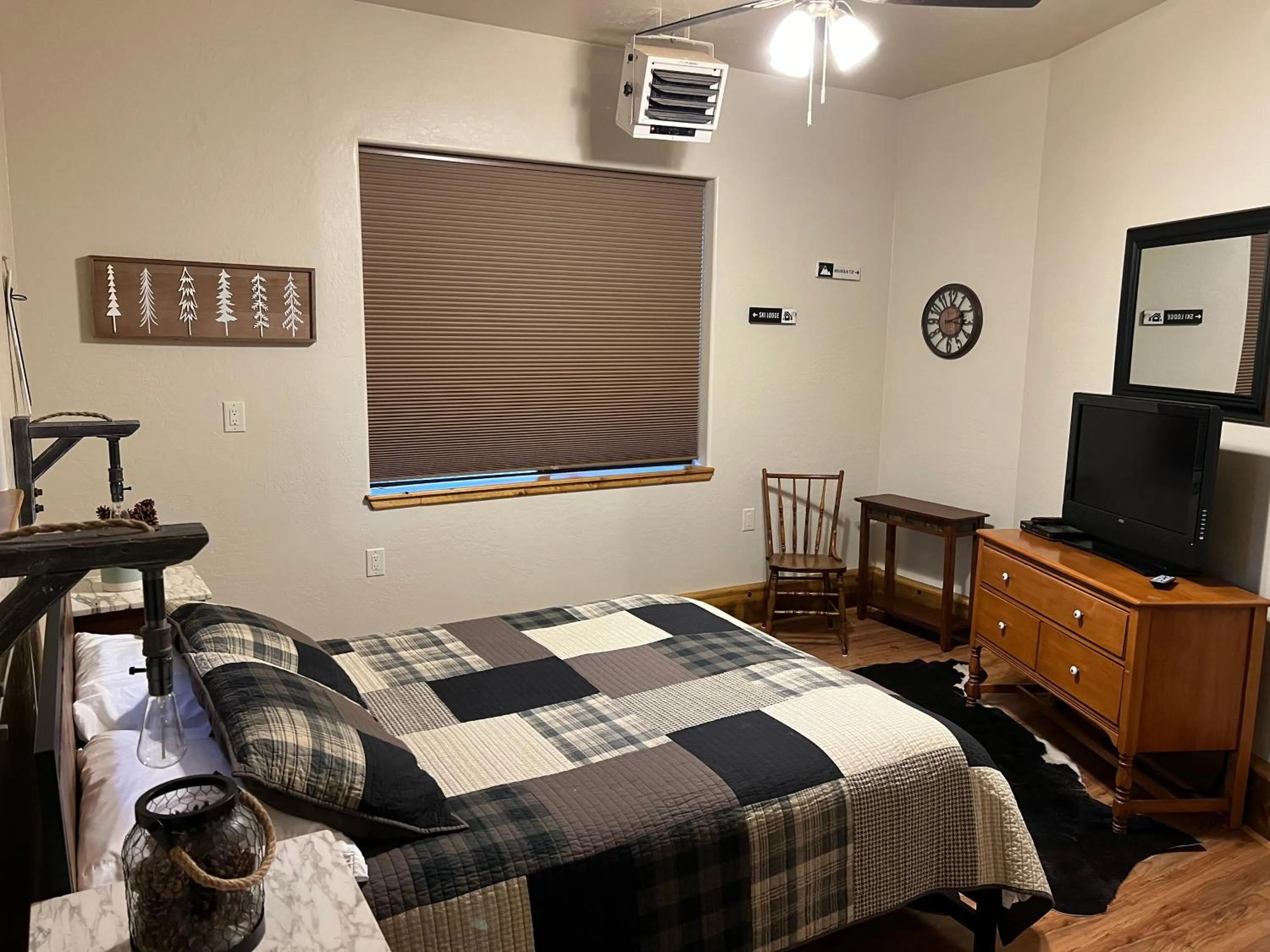 Bed in Rainbows End Fishing Resort