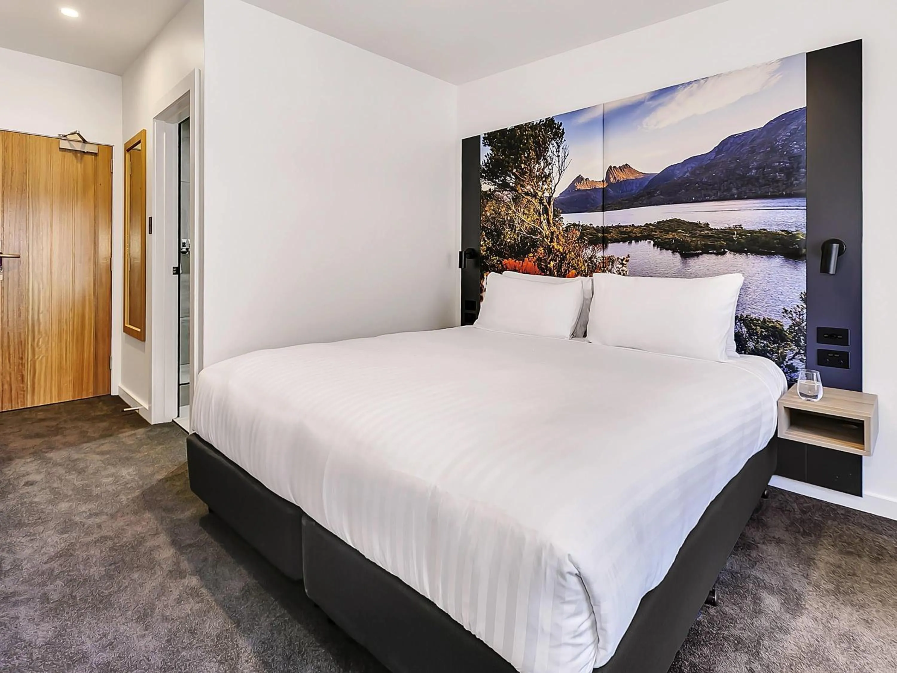 Bedroom, Bed in Mercure Launceston