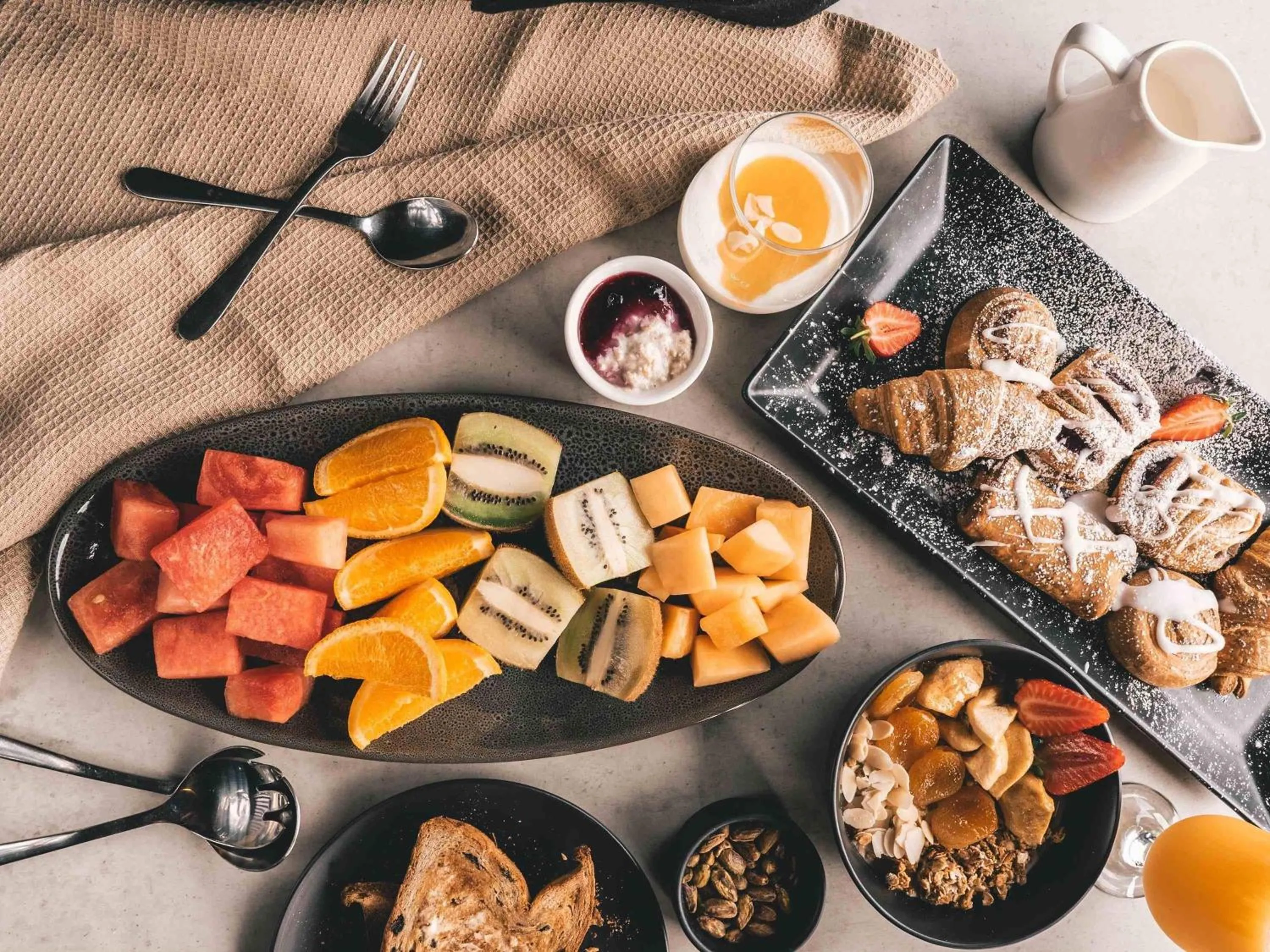 Breakfast in Mercure Launceston