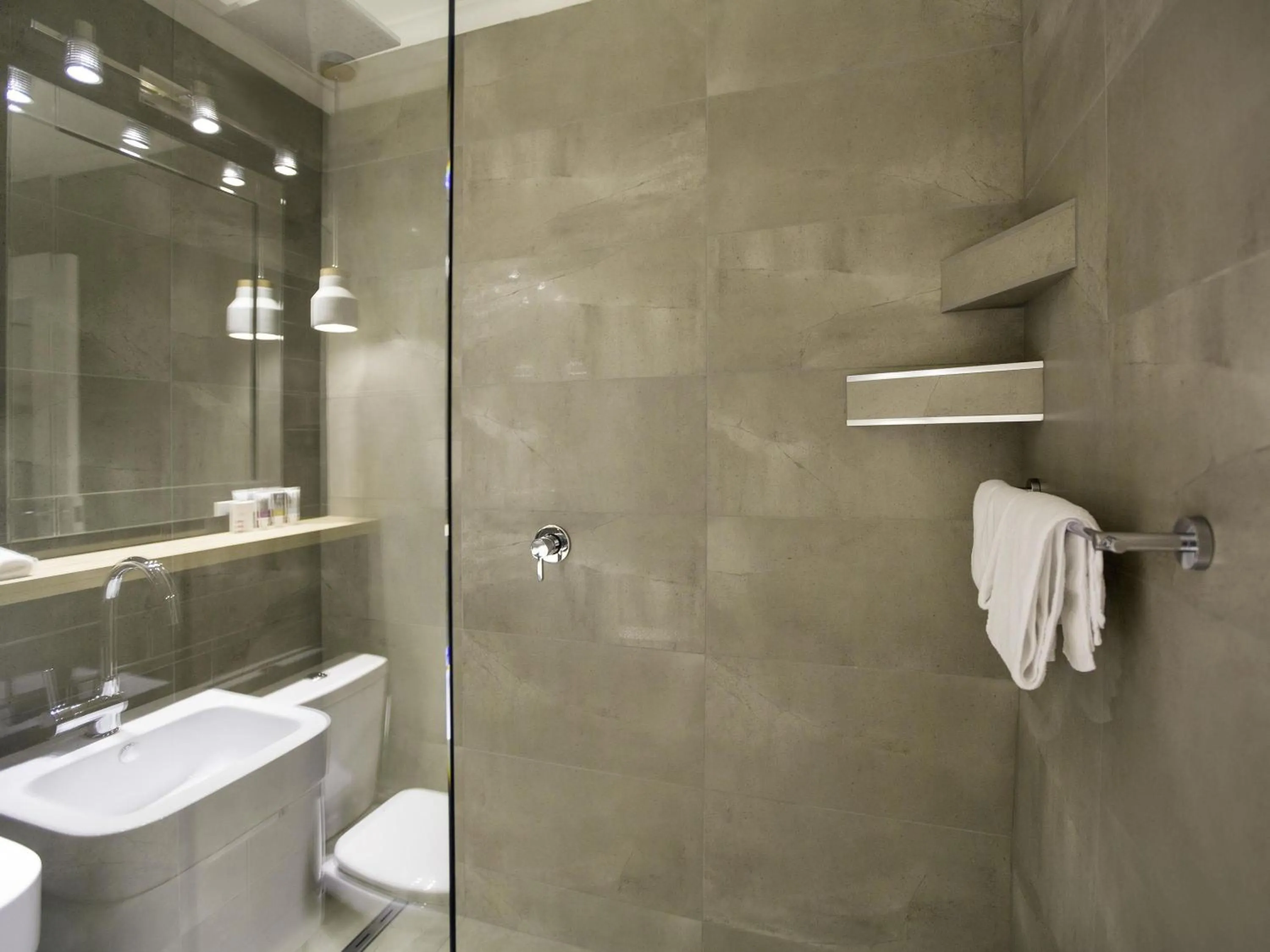 Bedroom in Mercure Launceston