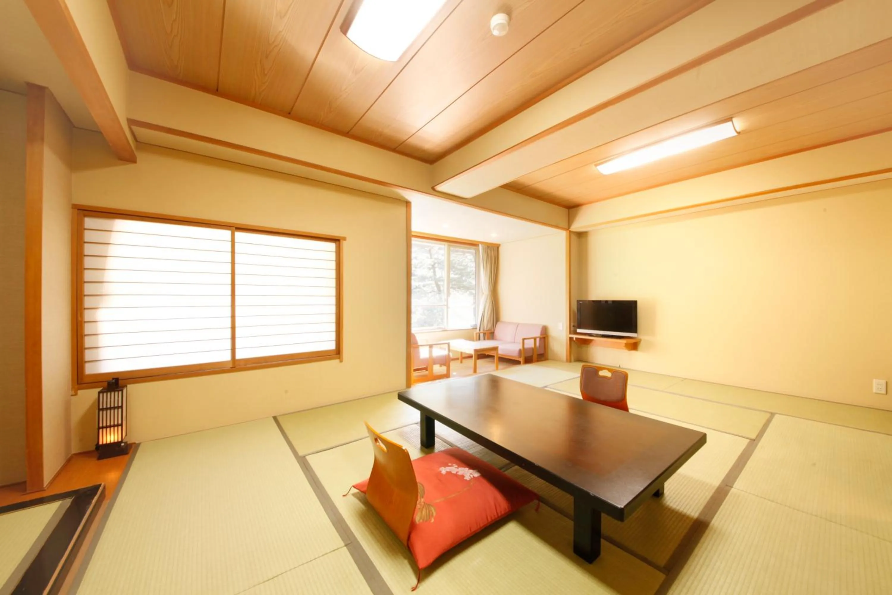 Japanese-Style Quadruple Room in Shimobe Hotel