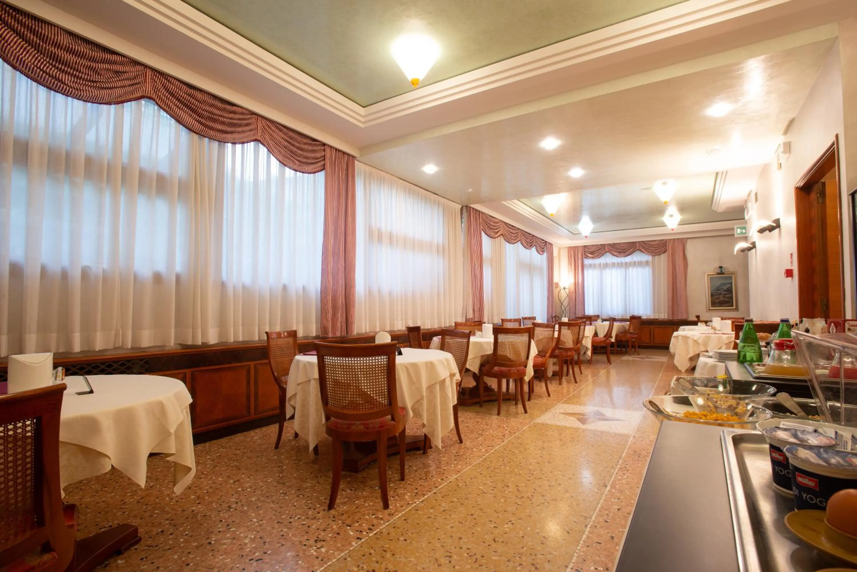 Lounge or bar in Hotel Cima