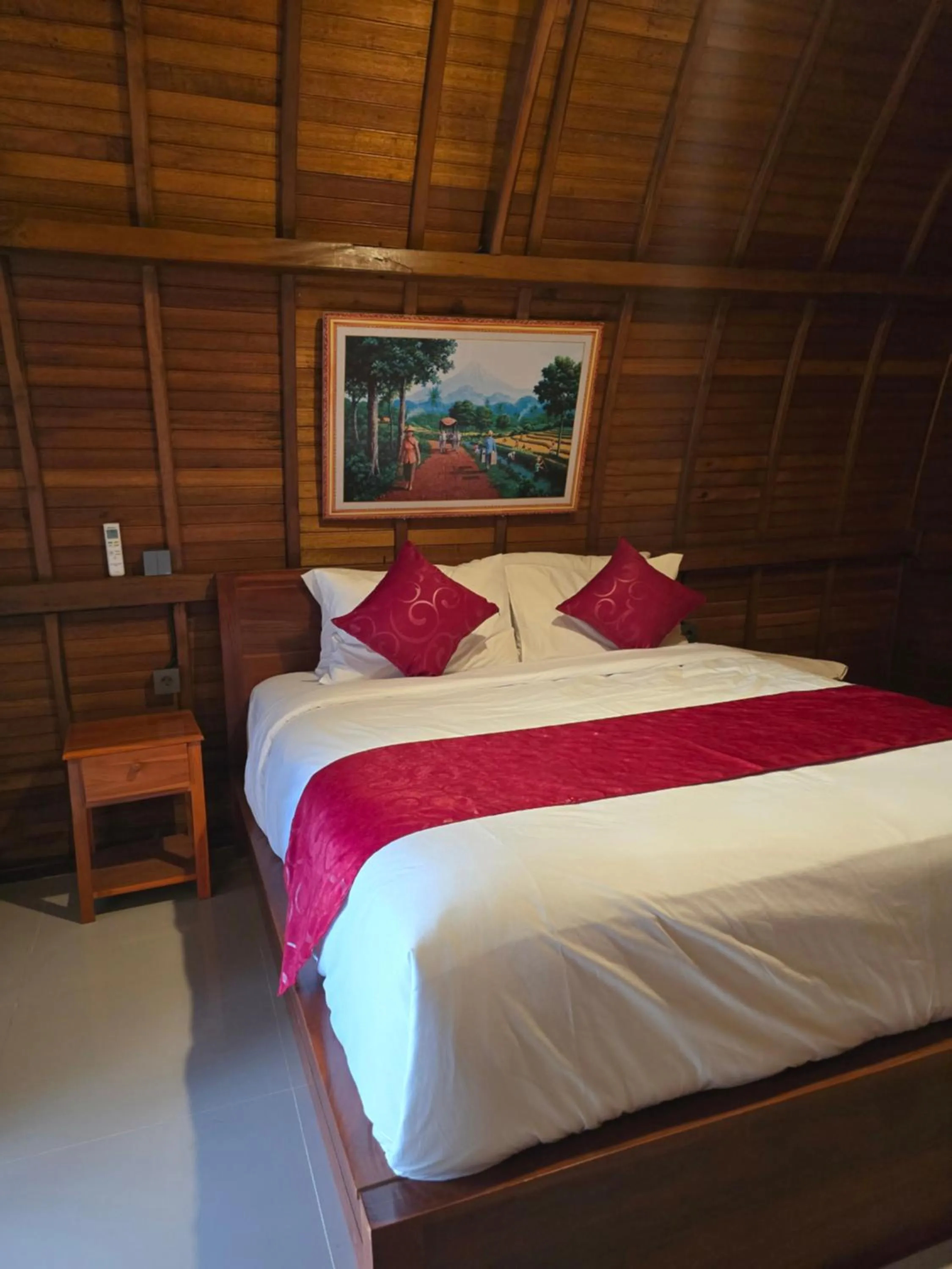 Bed in Dudu Cottage Nusa Penida