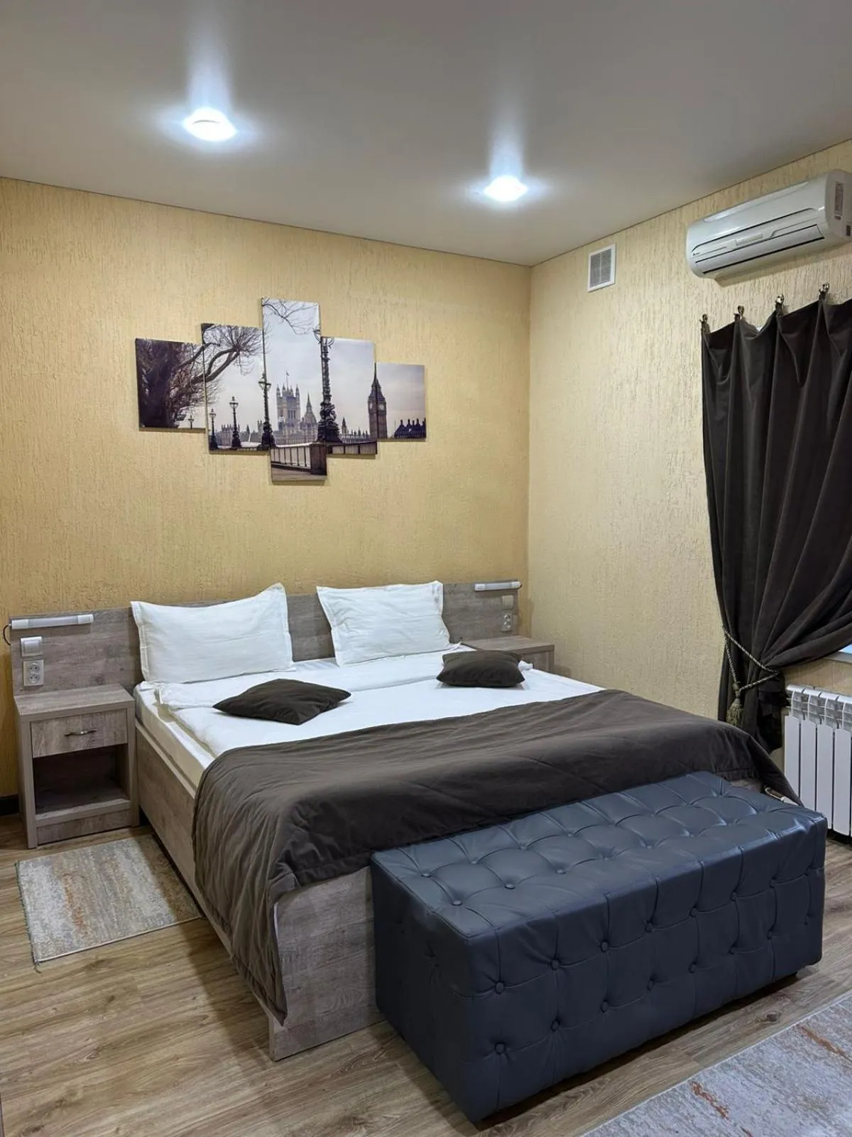 Bed in Deluxe SPA-Hotel