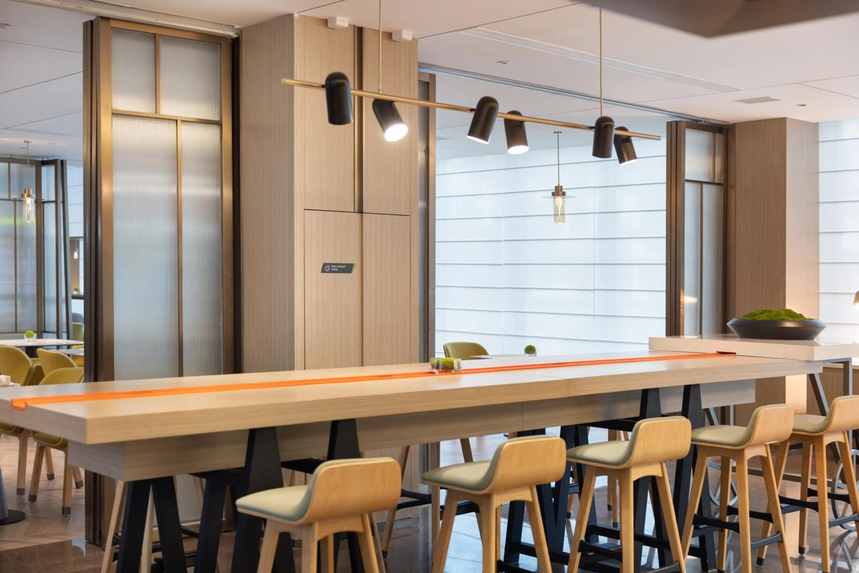 Restaurant/places to eat in Home2 Suite by Meishan Dongpo