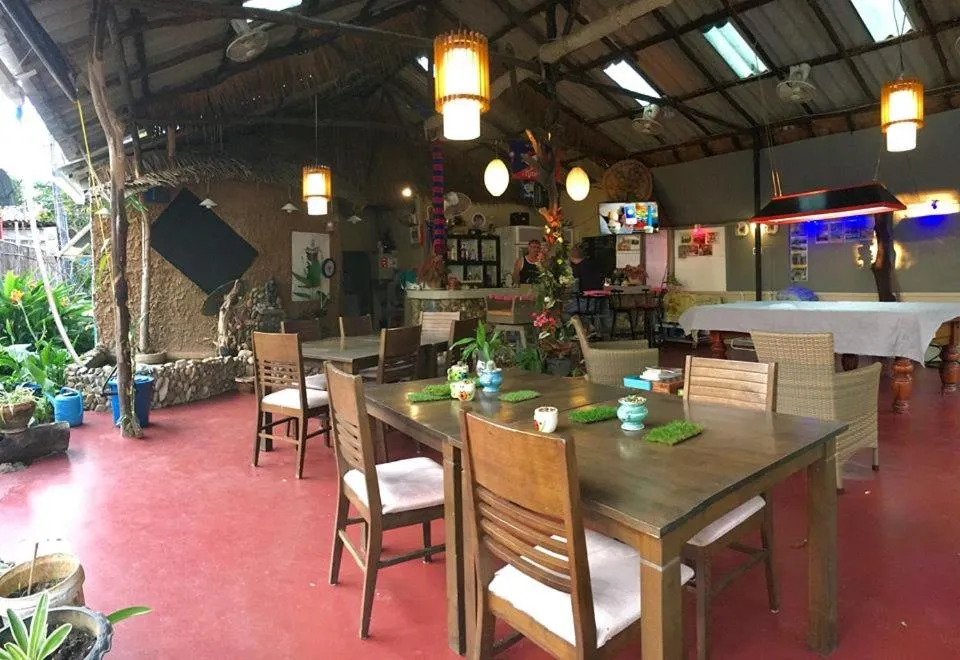 Restaurant/places to eat in Carpe Diem Guest House