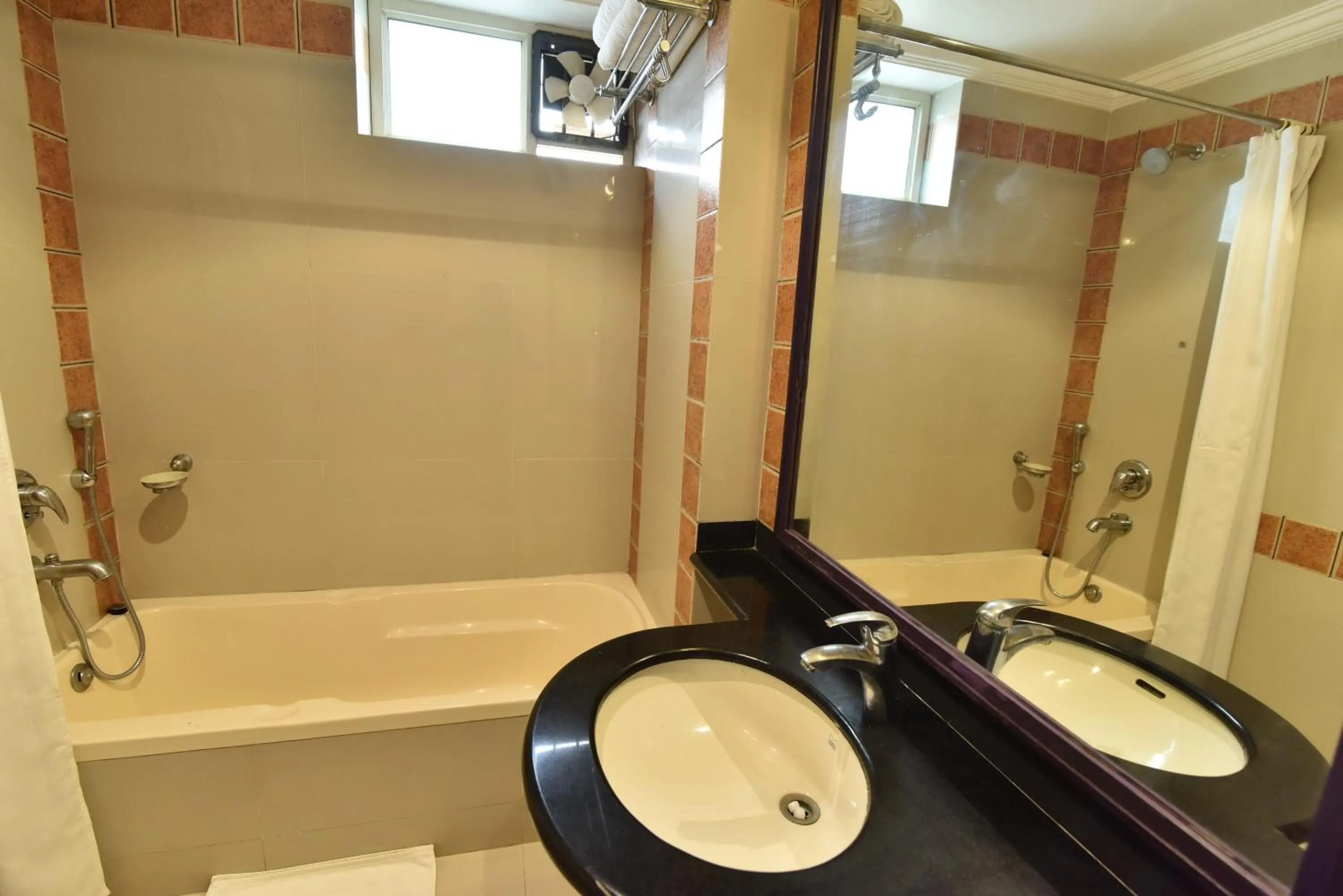 Bathroom in Hotel Niky International