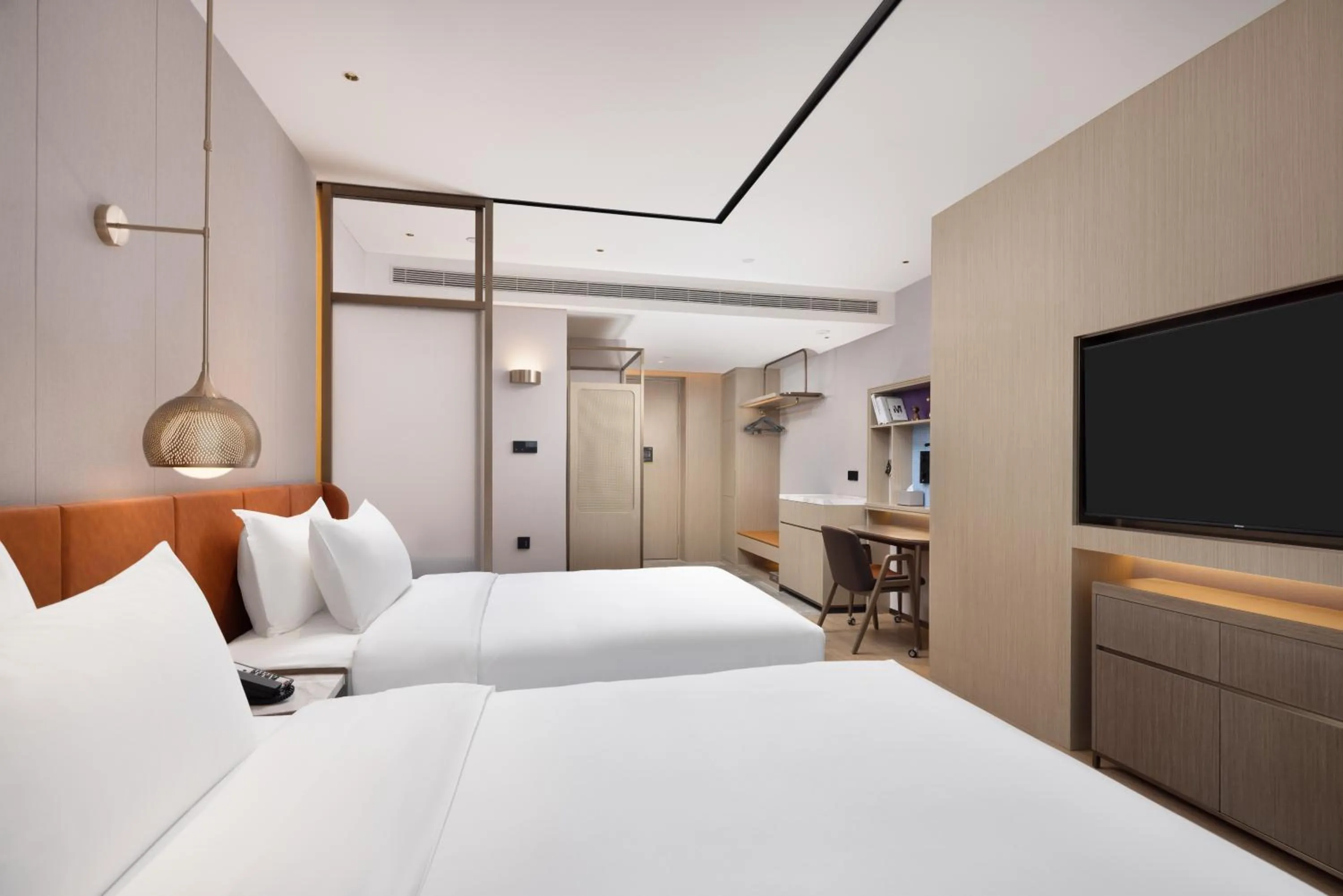 Photo of the whole room, Bed in Home2 Suite by Hilton East Handan Station