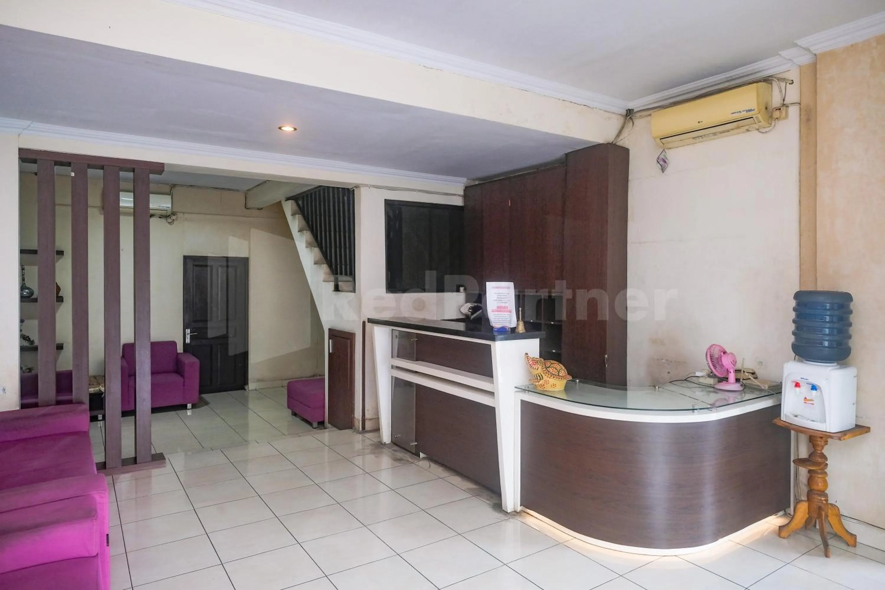 Lobby or reception in Bies Malioboro Hotel RedPartner