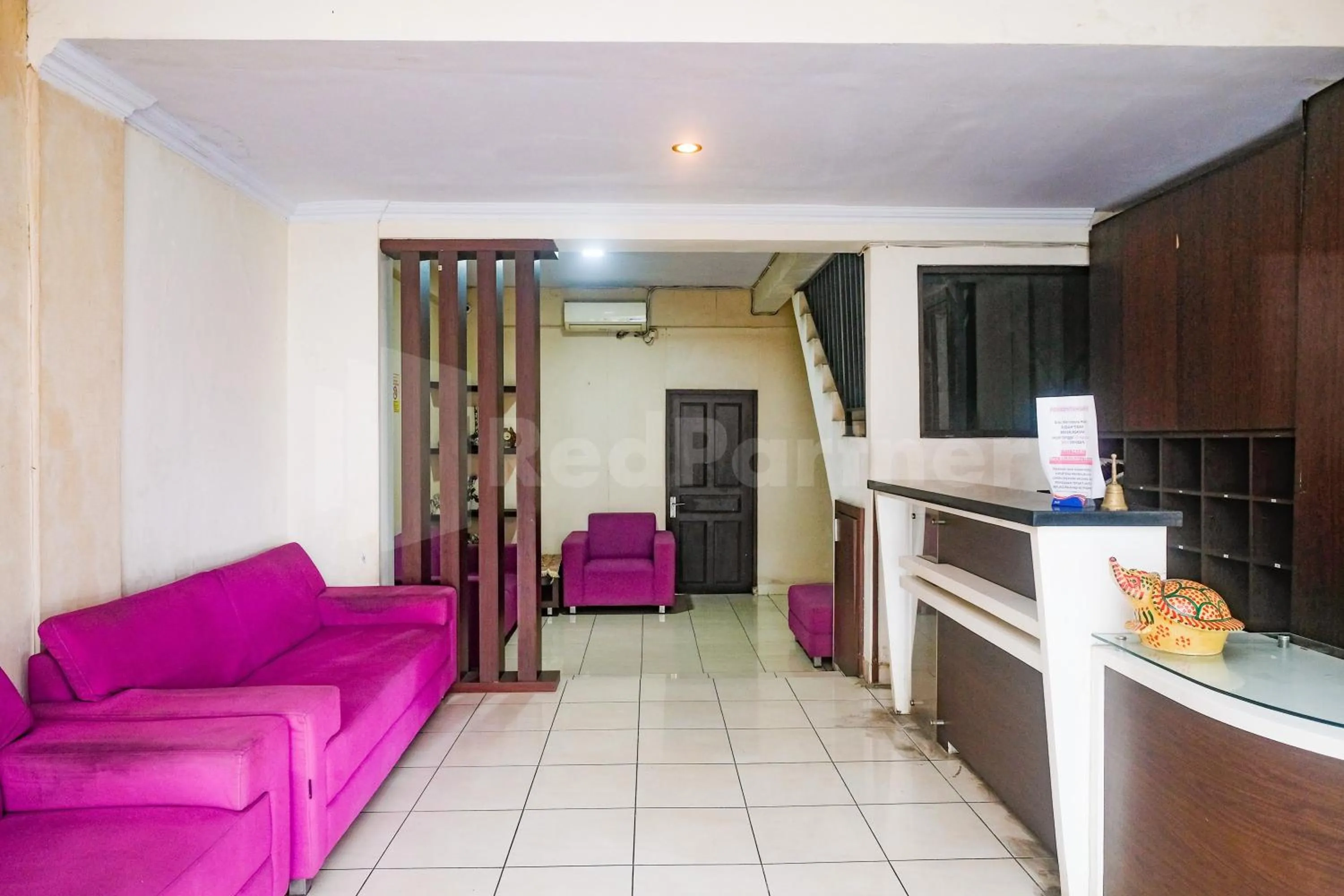 Lobby or reception in Bies Malioboro Hotel RedPartner