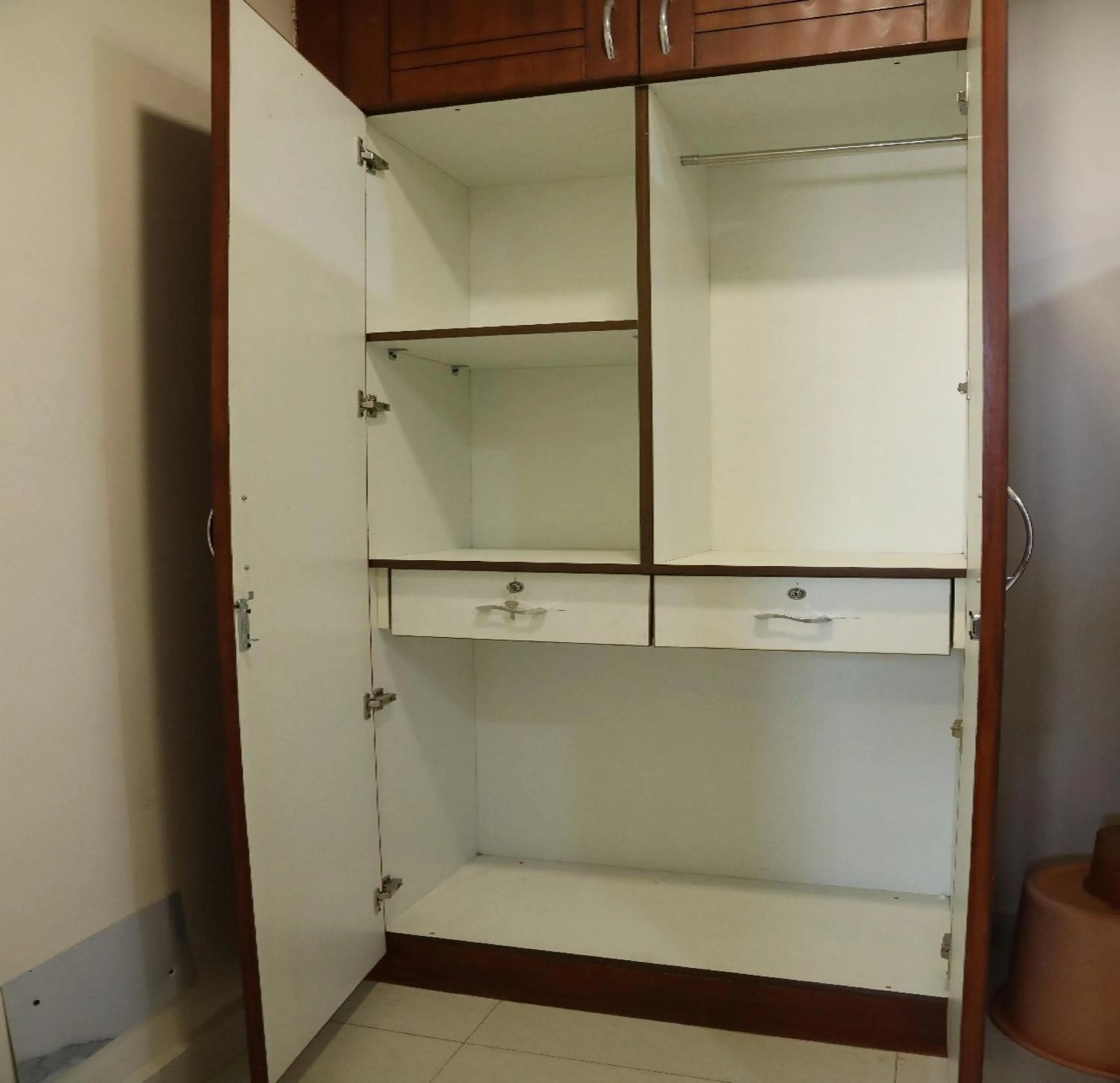 wardrobe in Manopriya Residency by Azalea