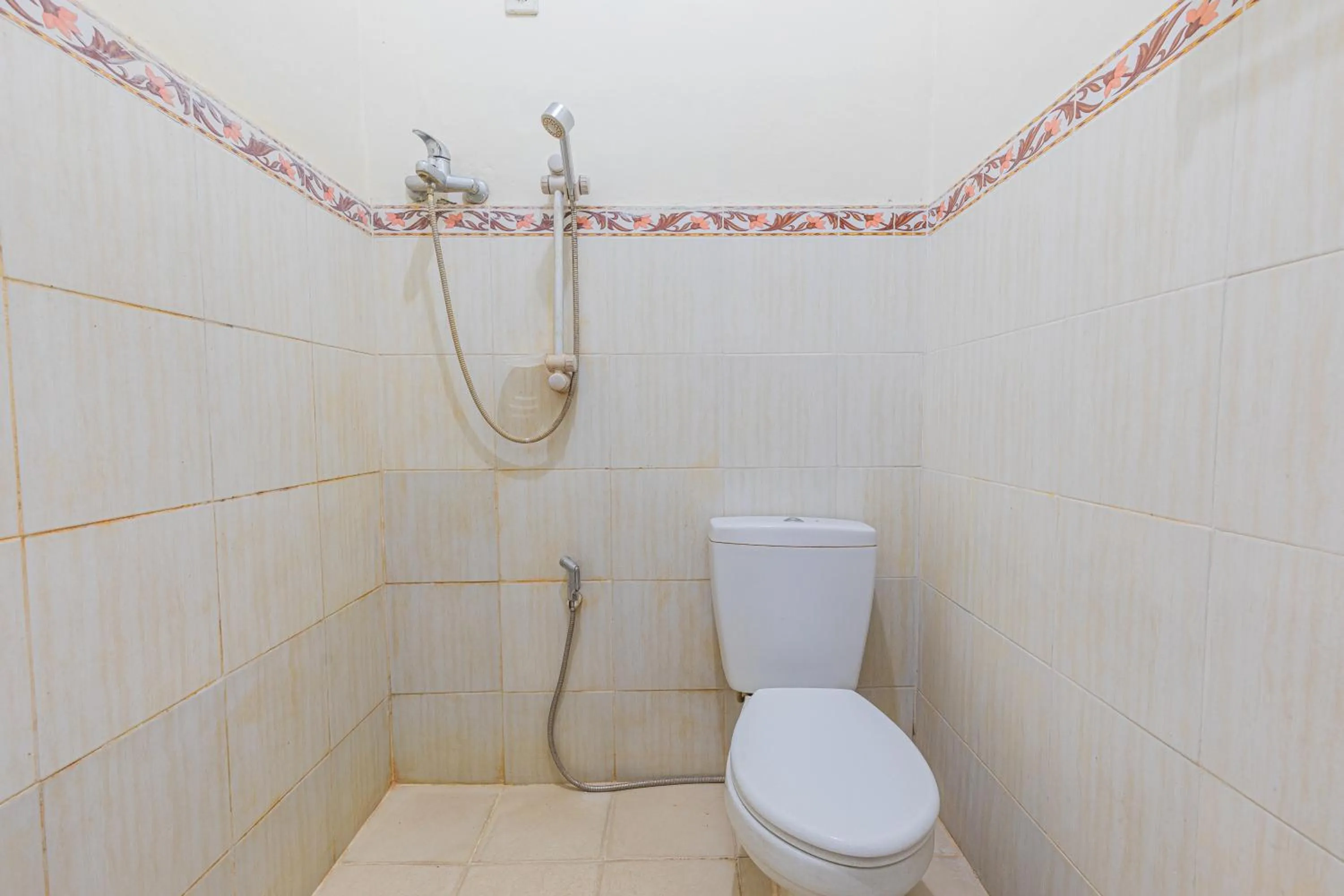 Shower in Pondok Gajah Hotel