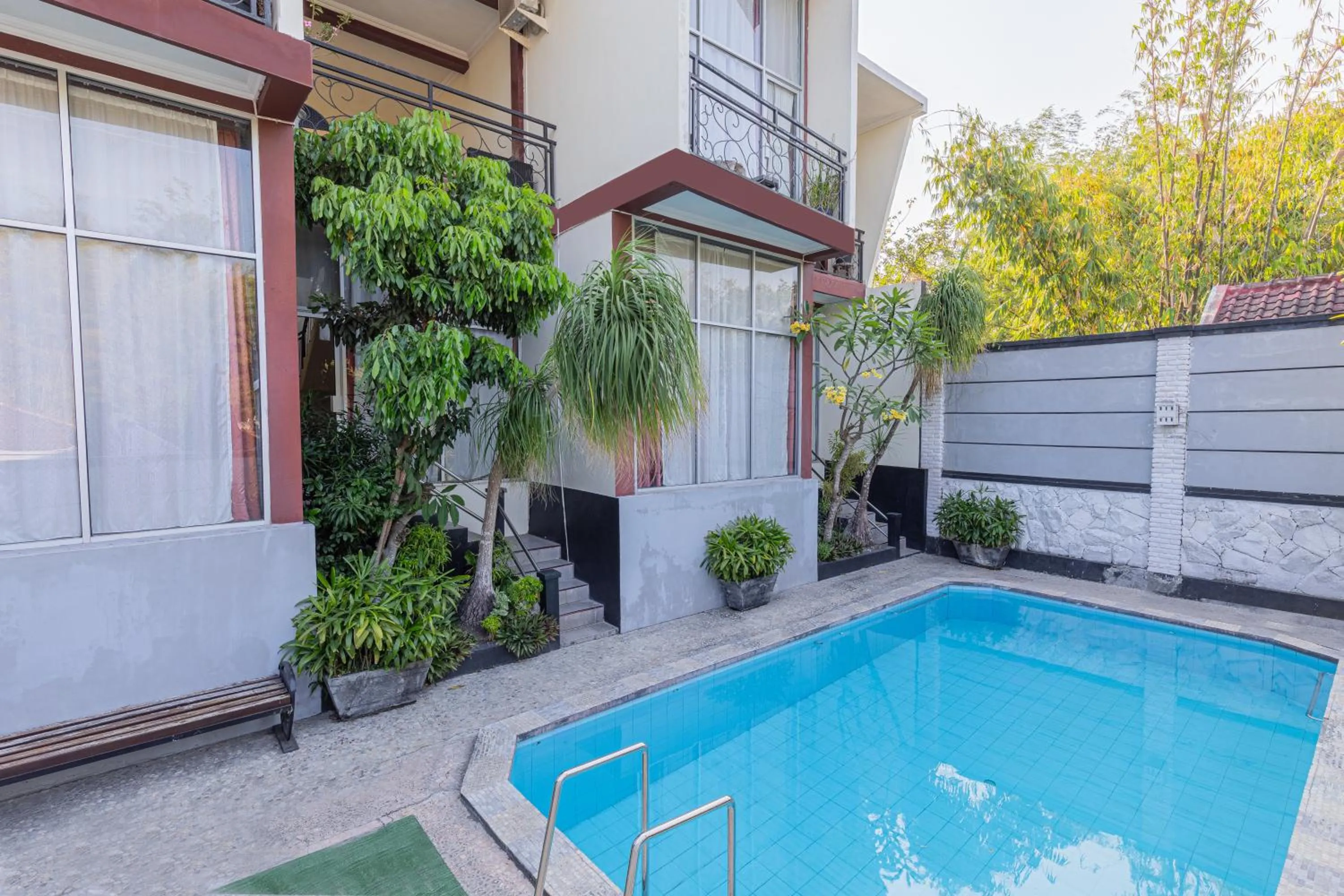 Swimming pool in Pondok Gajah Hotel