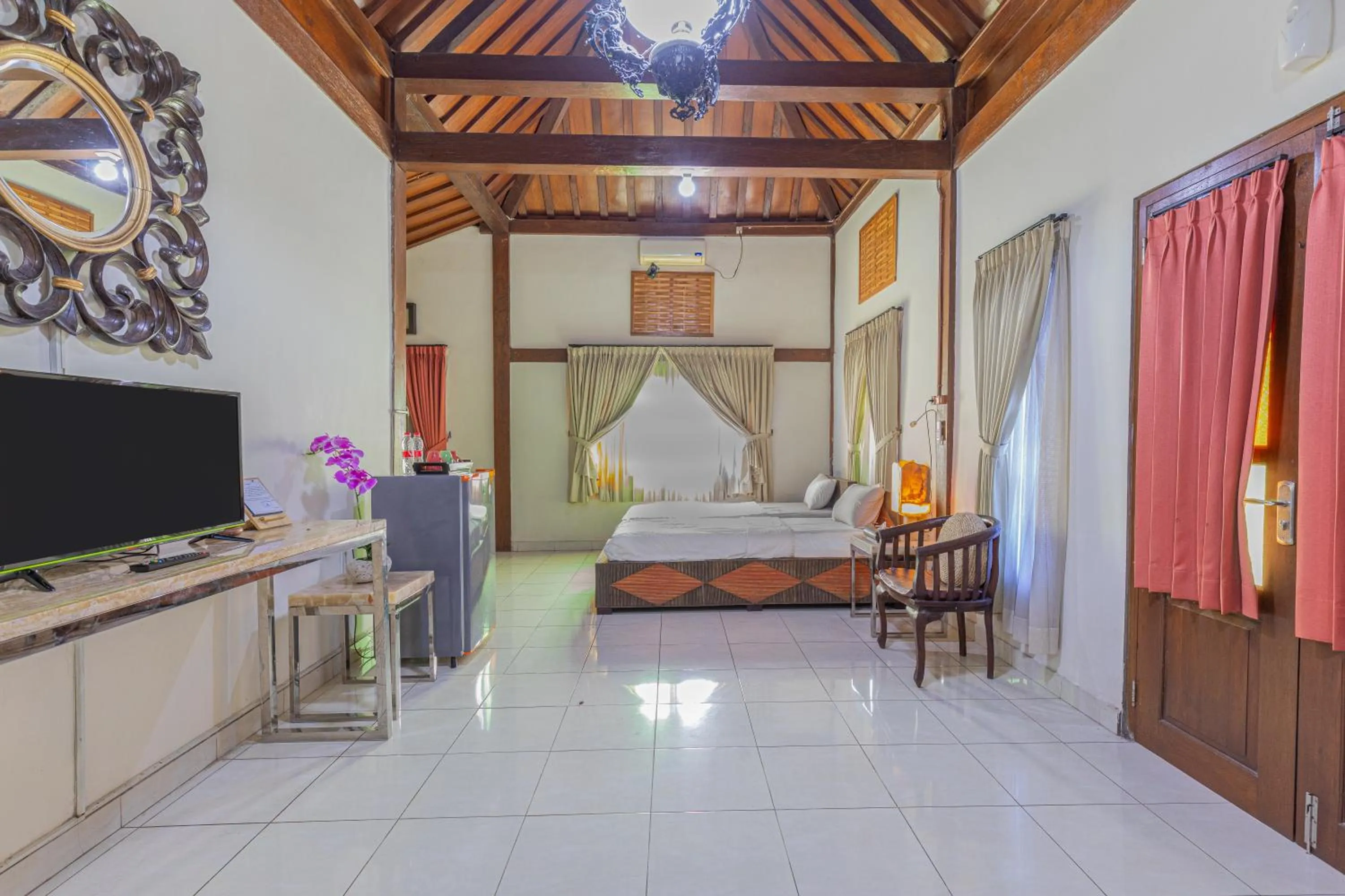 Photo of the whole room in Pondok Gajah Hotel