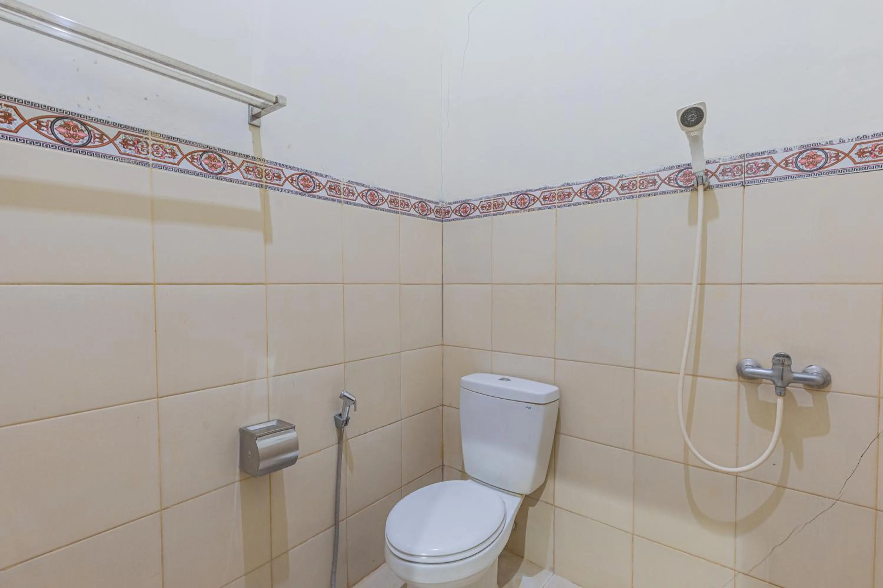 Shower in Pondok Gajah Hotel