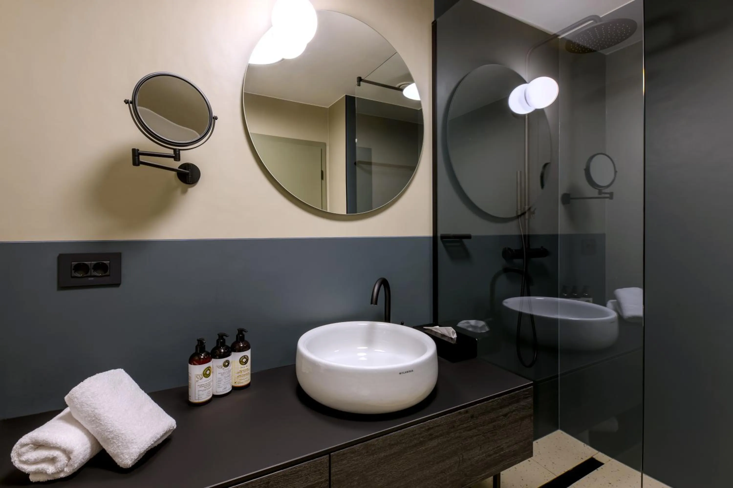 Bathroom in Luna Residence Villa