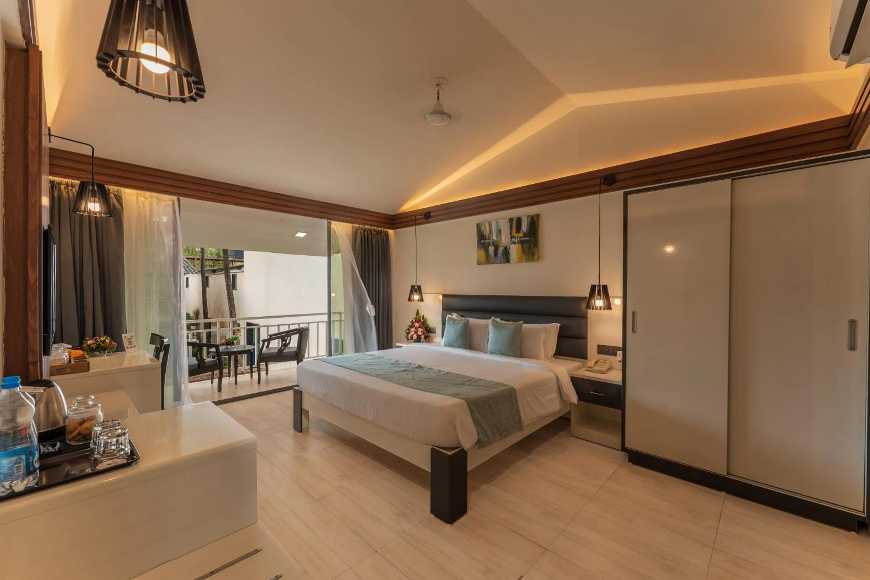 Bed in Foxoso La Beach Resort & Spa