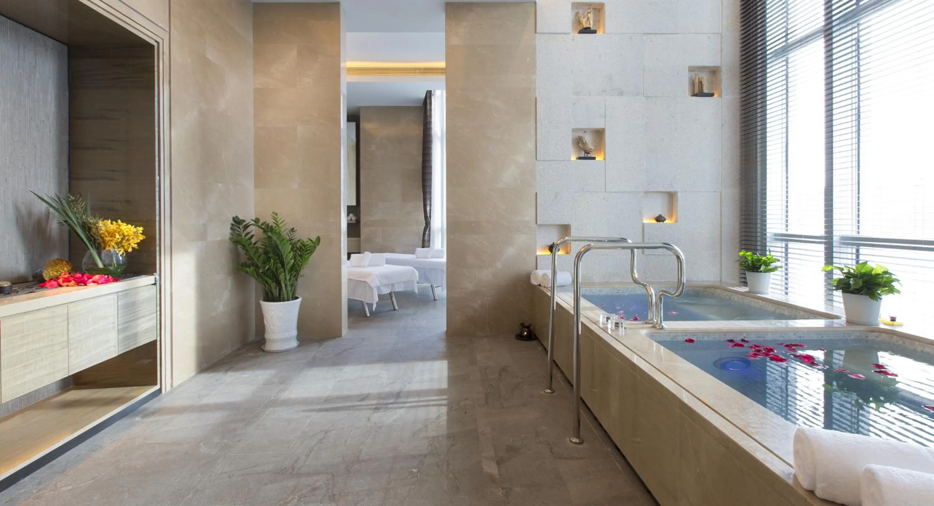 Spa and wellness centre/facilities in Pullman Yantai Center