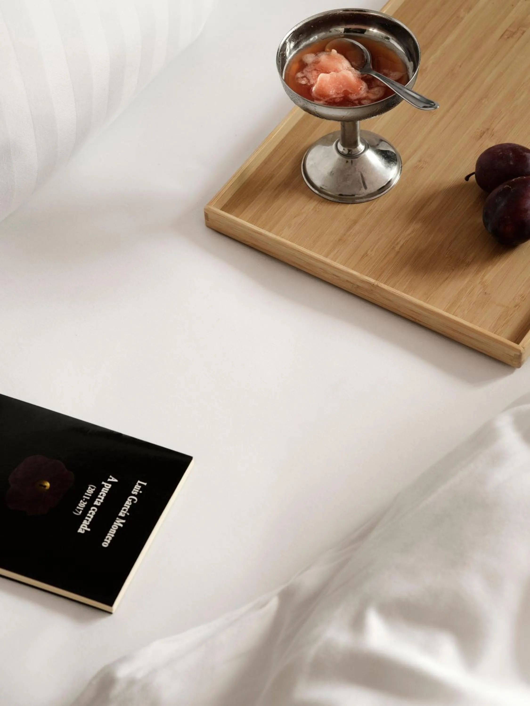 Bed in Mekano Apartment Hotel