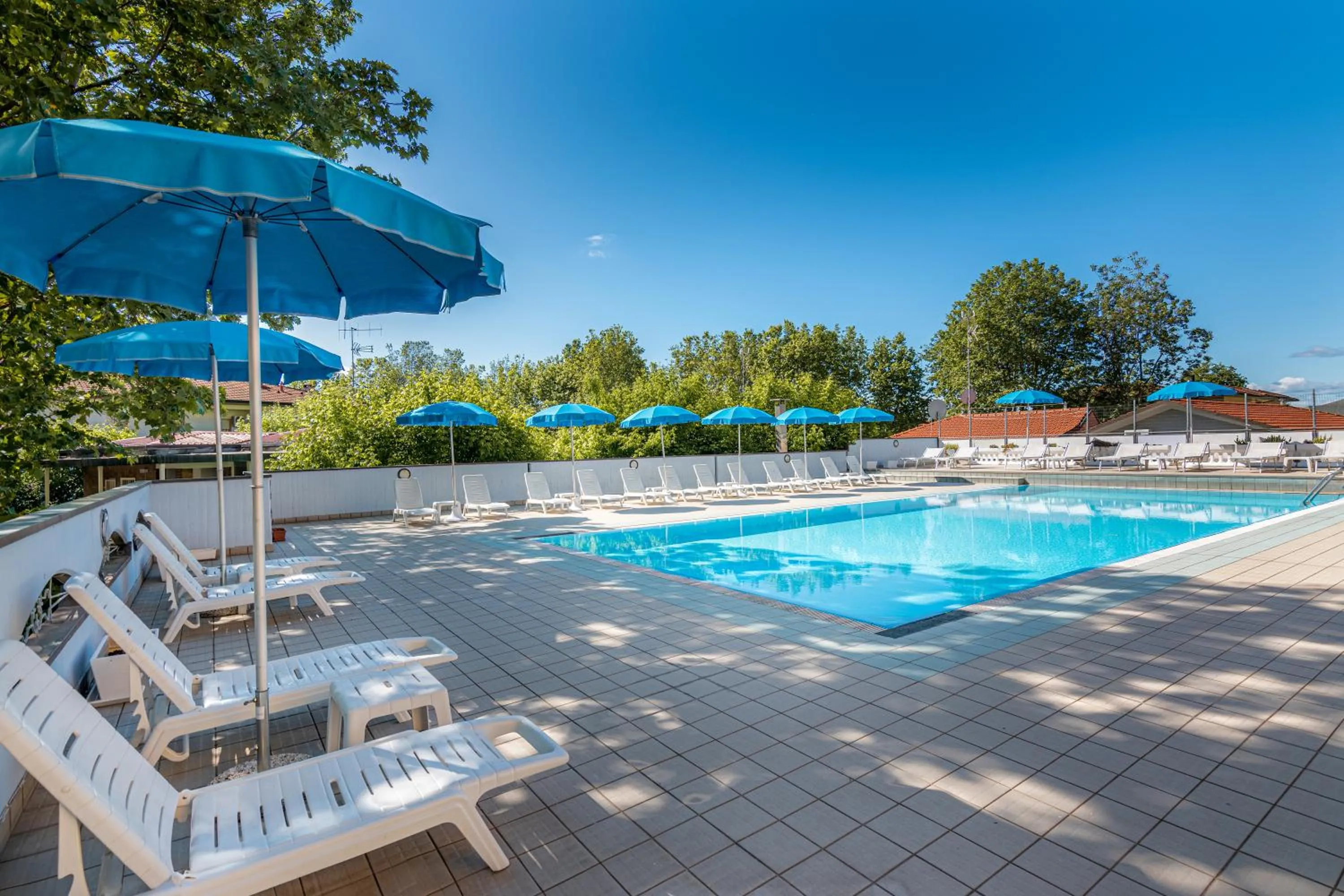 Swimming pool in Hotel & Residence Parador