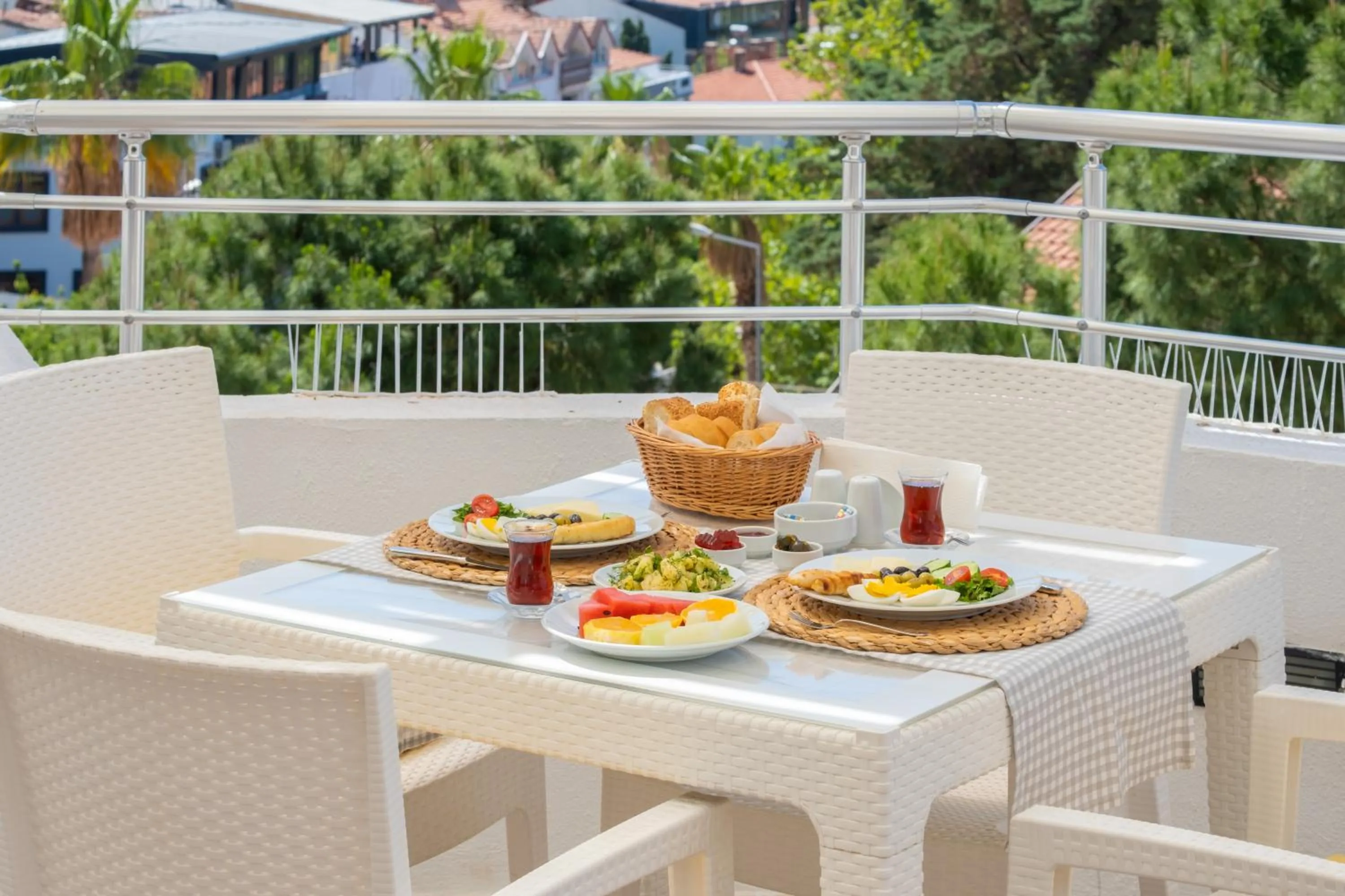 Breakfast in Himm Hotel