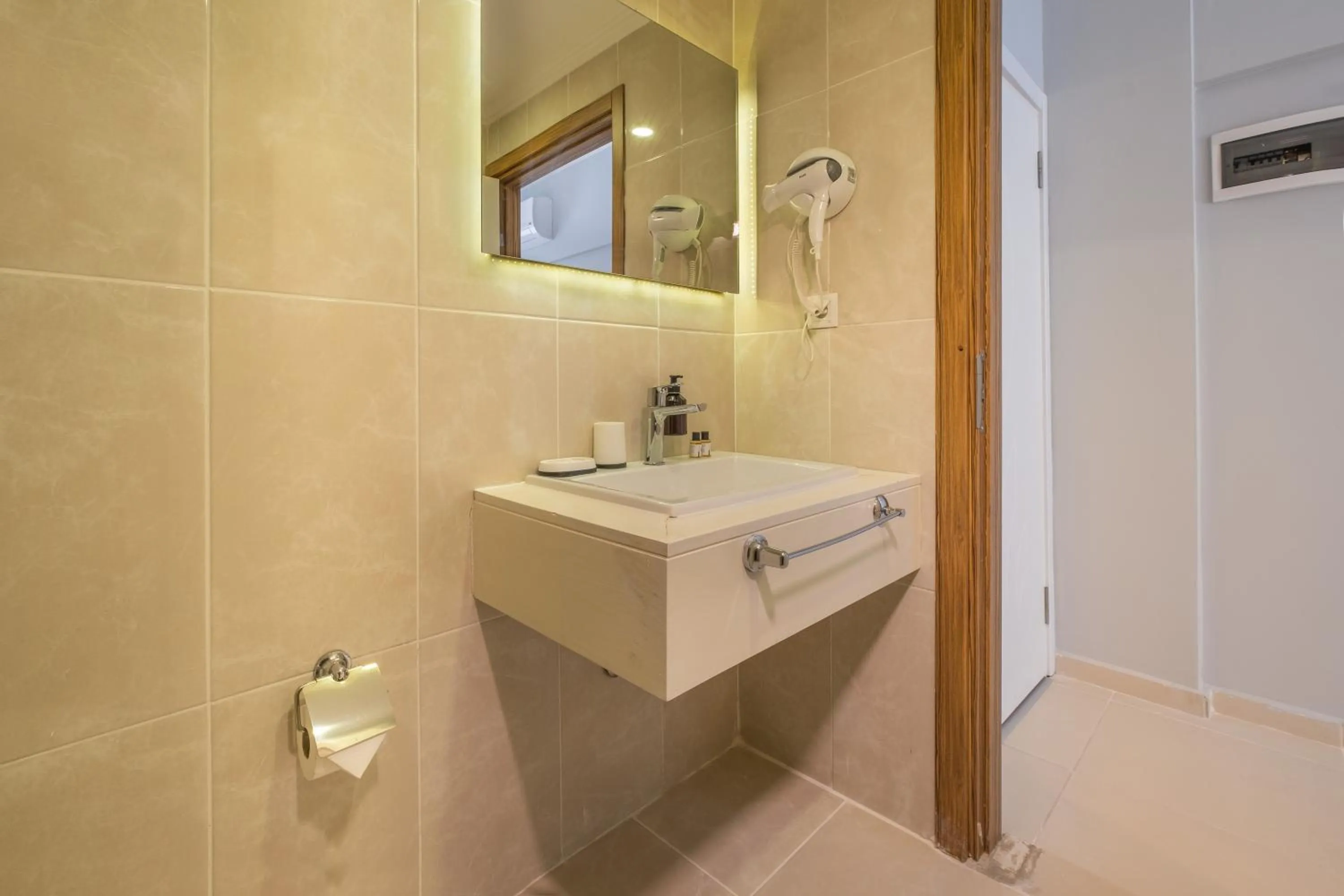 Bathroom in Himm Hotel