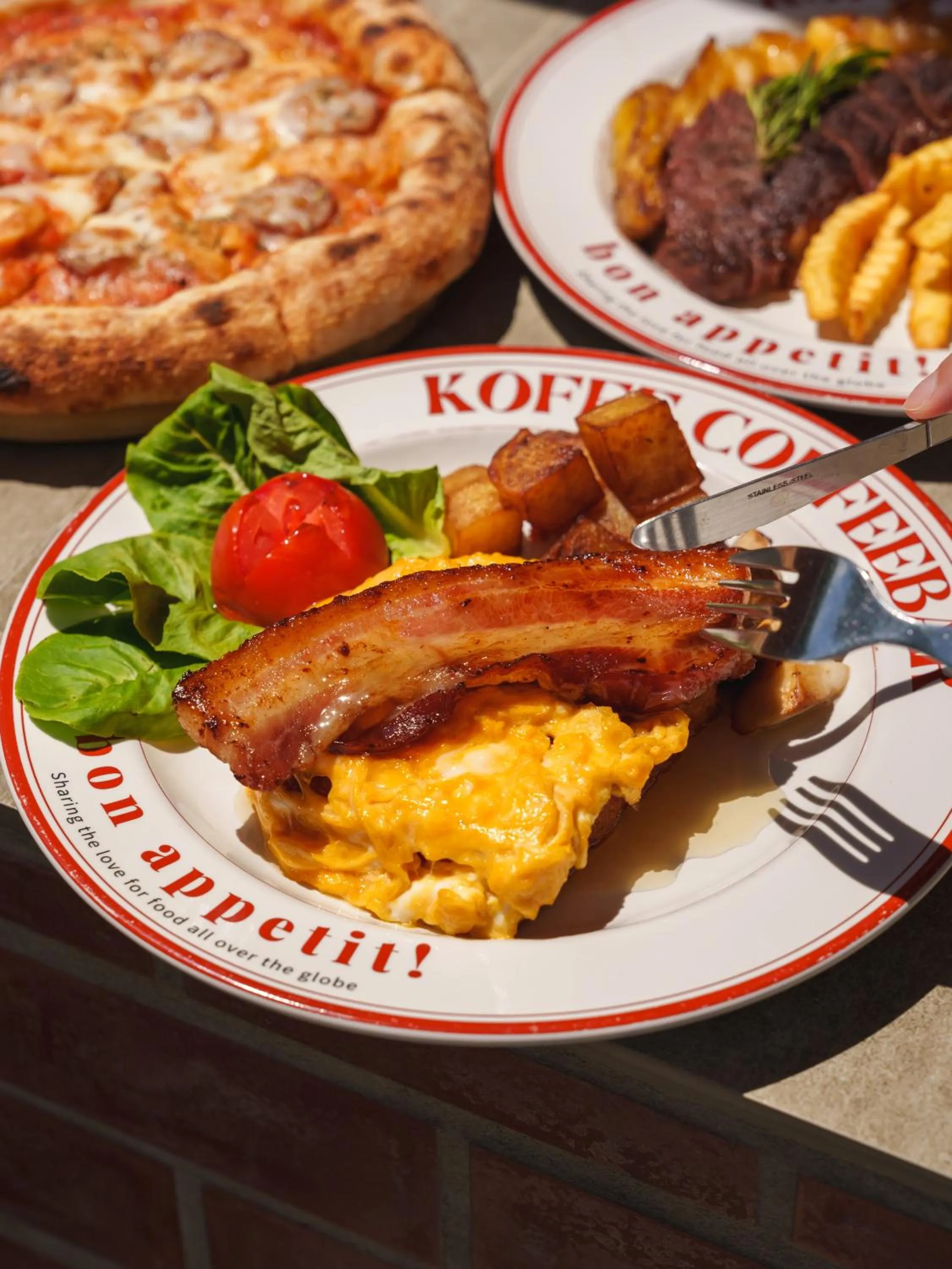 Restaurant/places to eat in Prelude Hotel