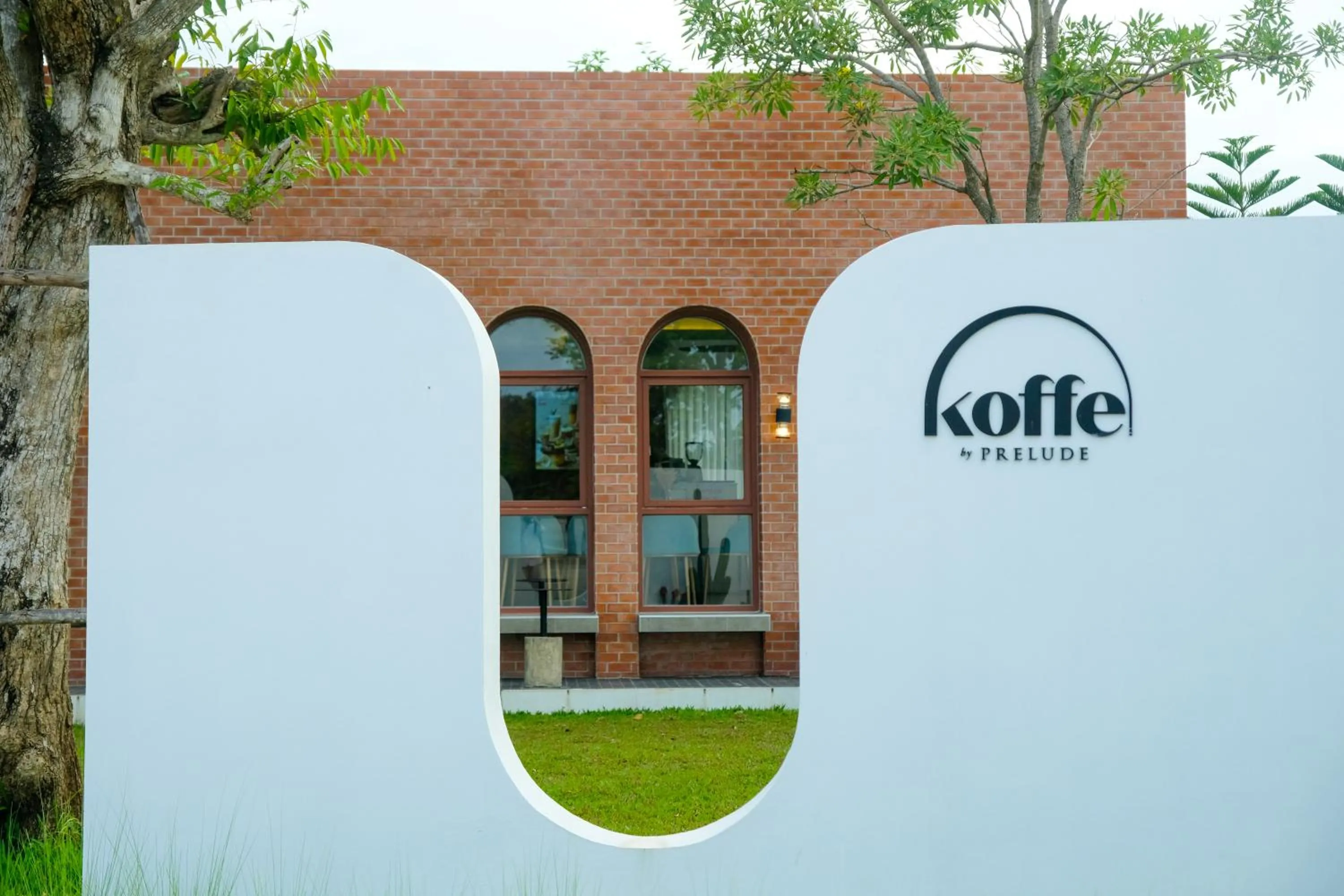 Restaurant/places to eat in Prelude Hotel