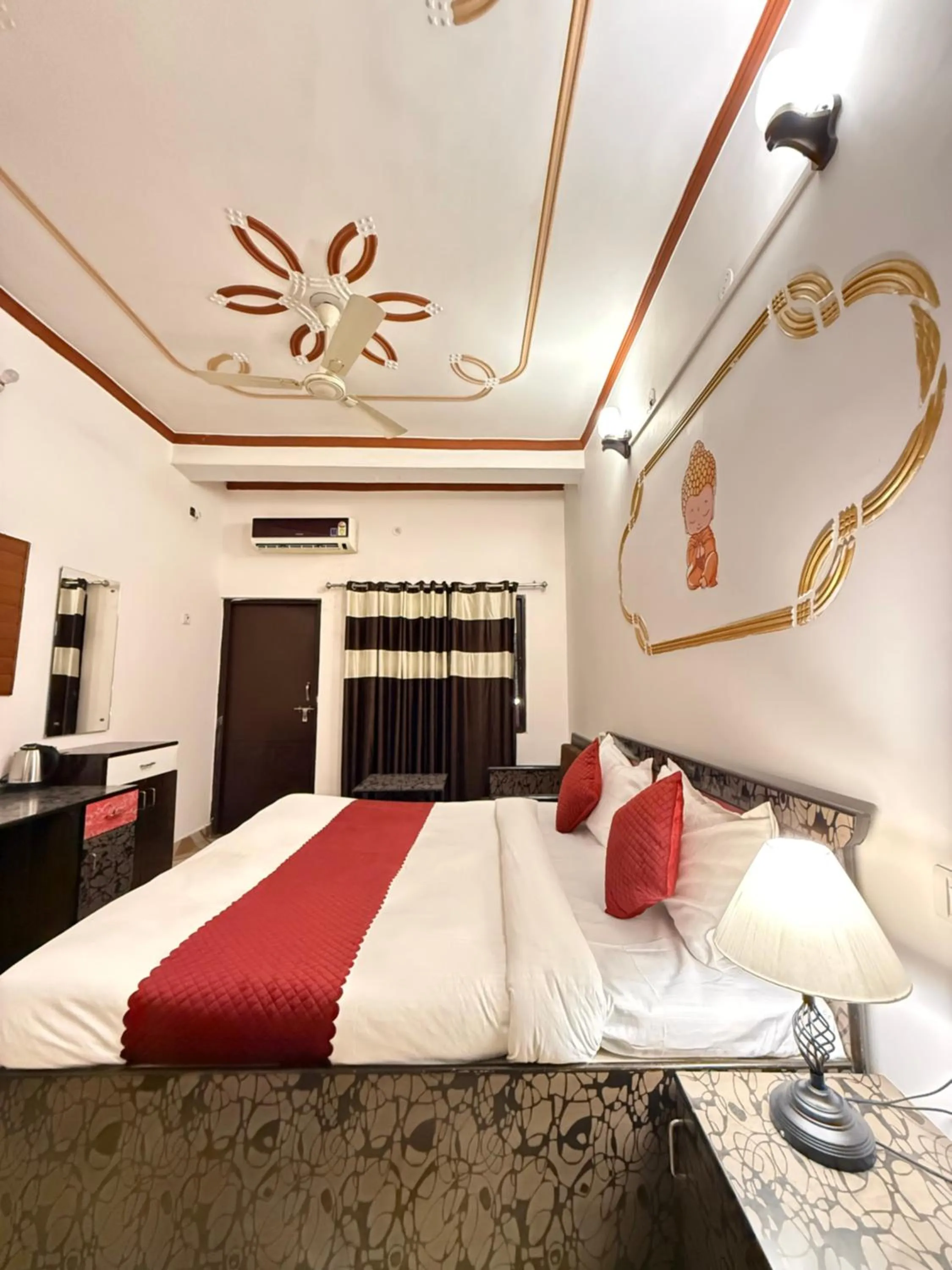 Hashtagg hostel and hotel