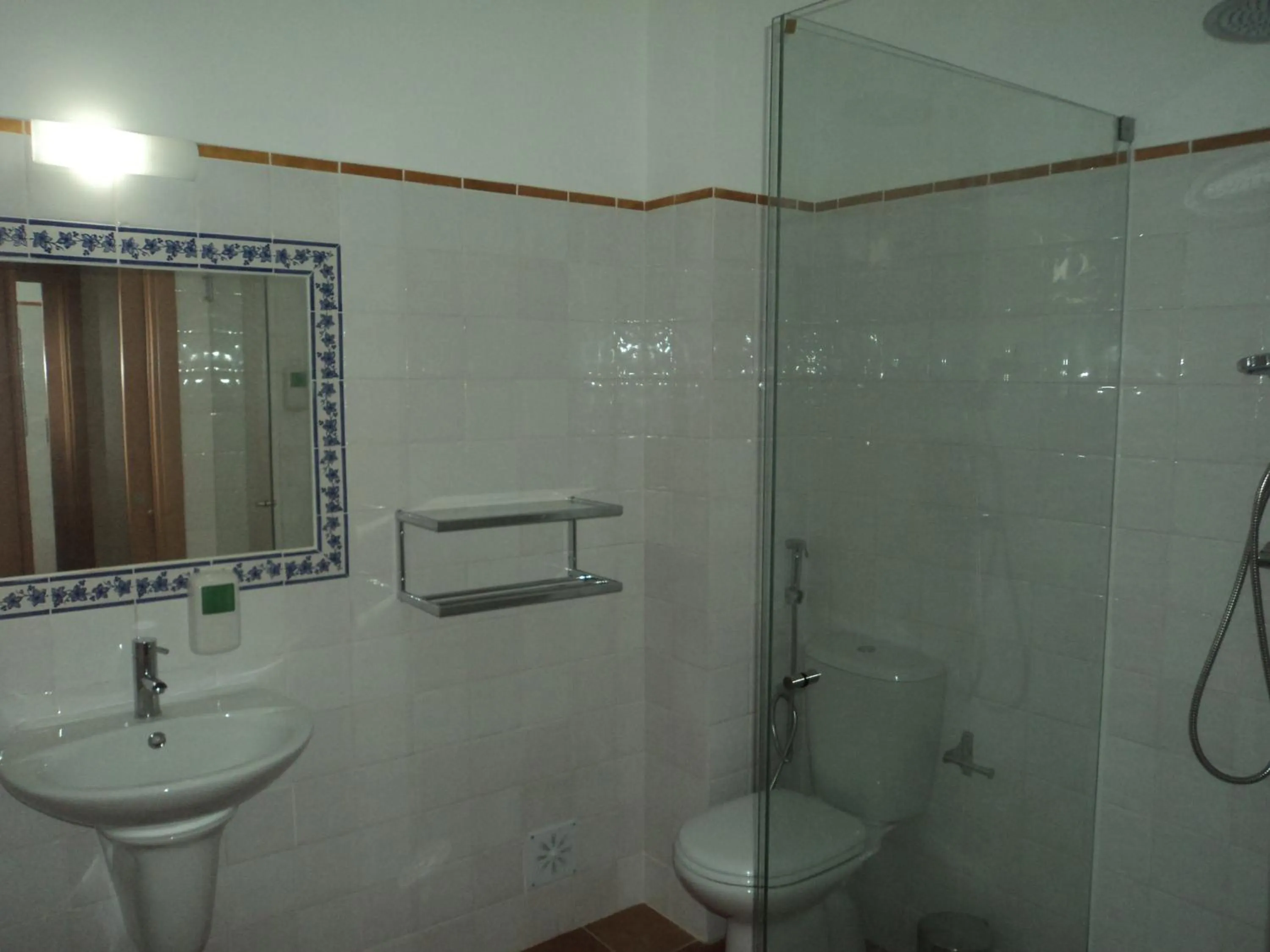 Shower in Casas da Moagem