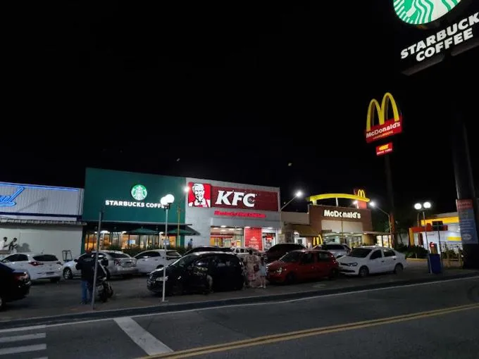 Restaurant/places to eat in GoldMen Business Louveira