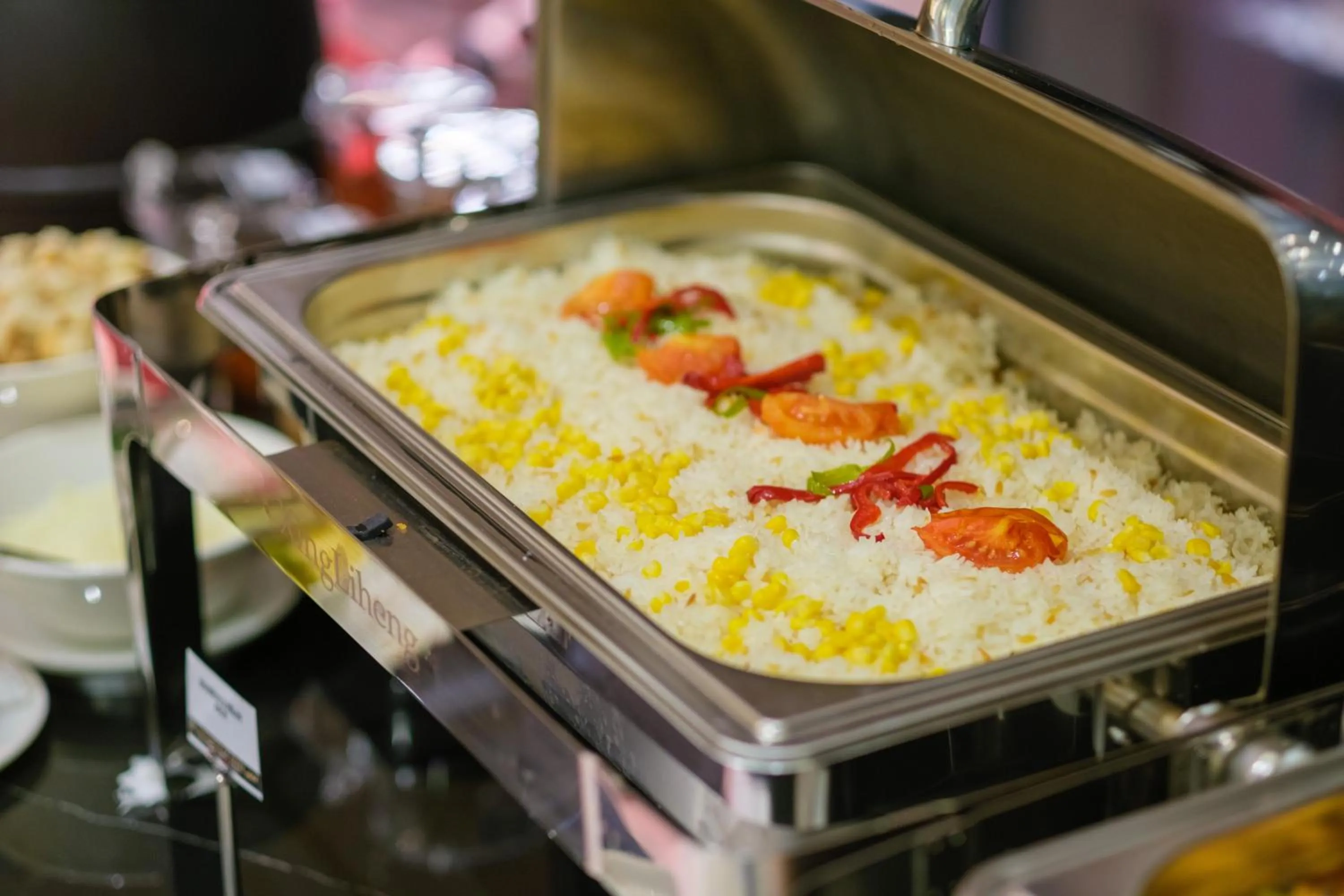 Restaurant/places to eat in Caddem Inn Hotel