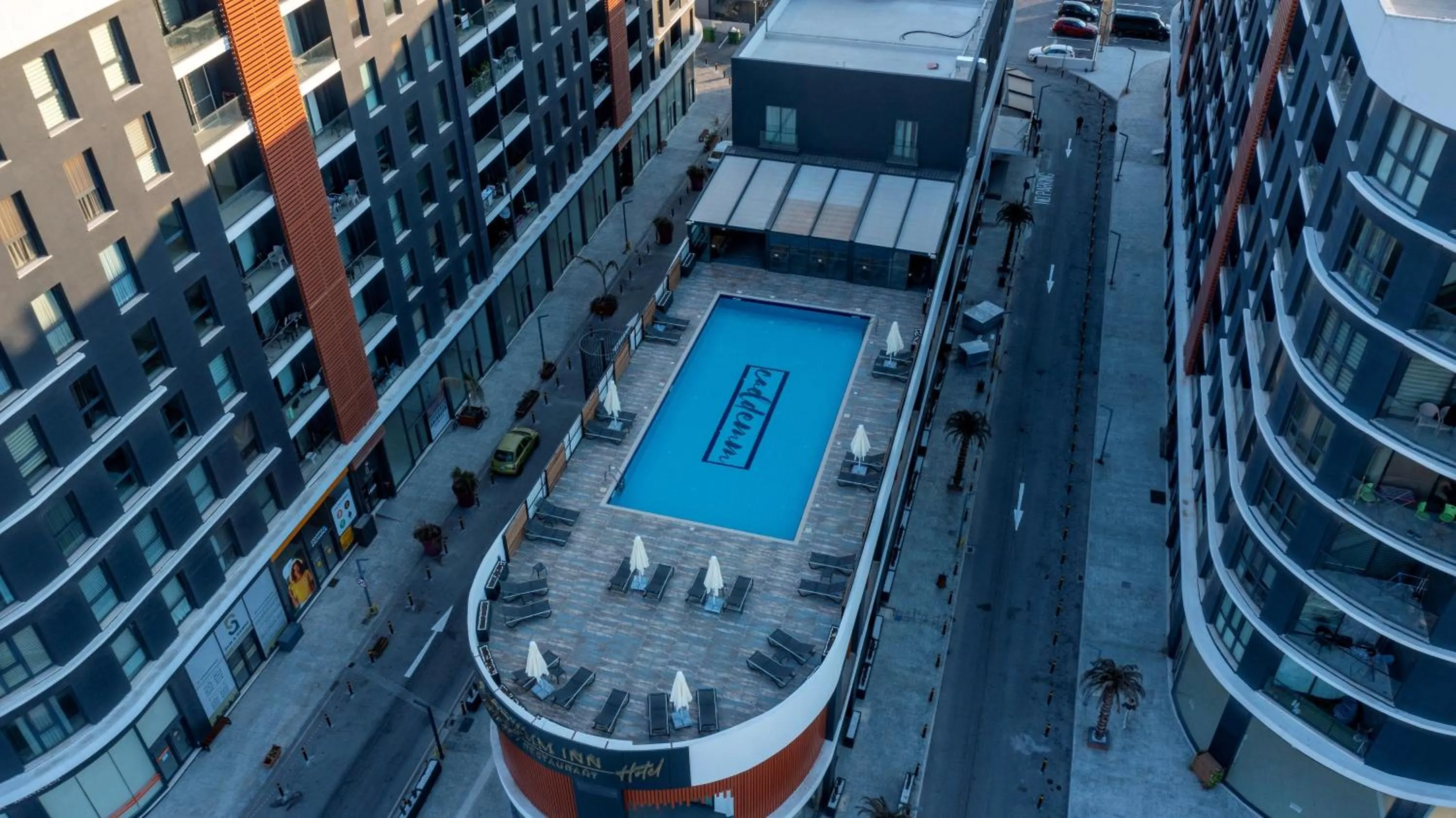 Balcony/Terrace in Caddem Inn Hotel
