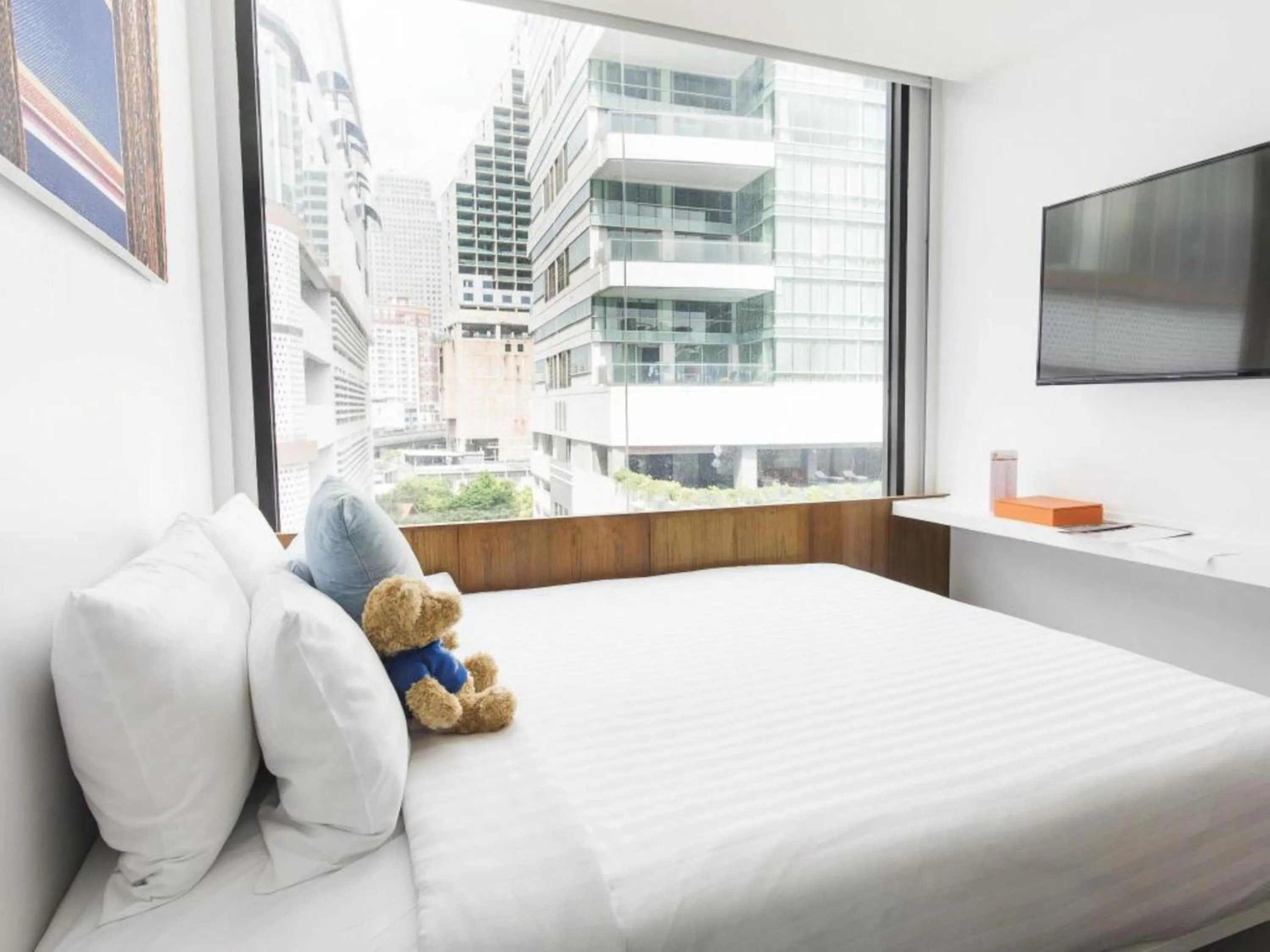 Bed in S Box Sukhumvit Hotel