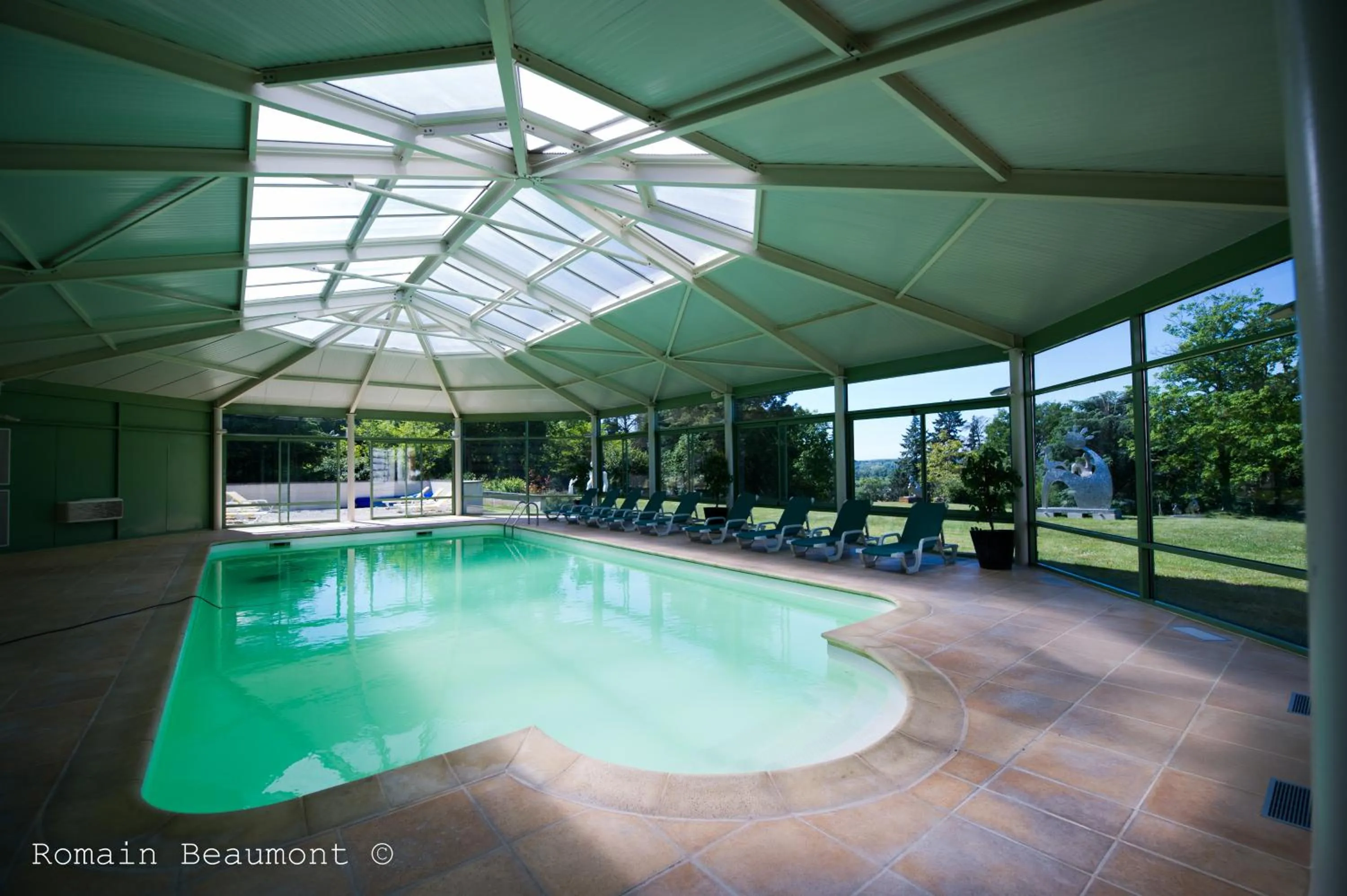 Swimming pool in Le Domaine des Roches, Hotel & Spa