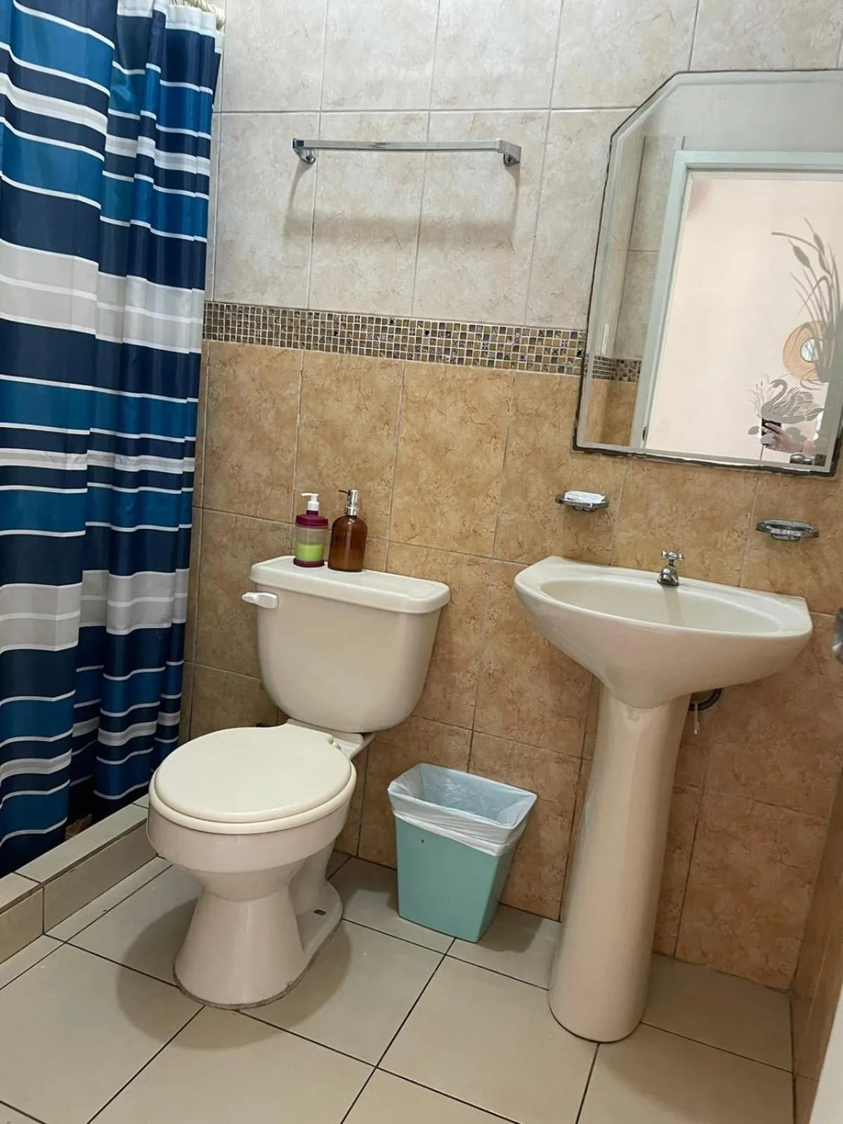 Bathroom in Reef Manta