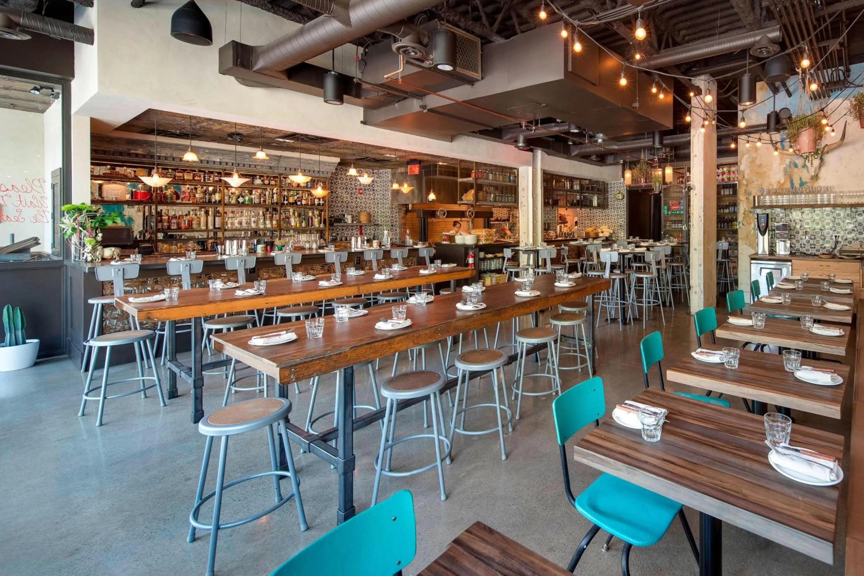 Restaurant/places to eat in Fairfield Inn & Suites by Marriott Calgary Downtown