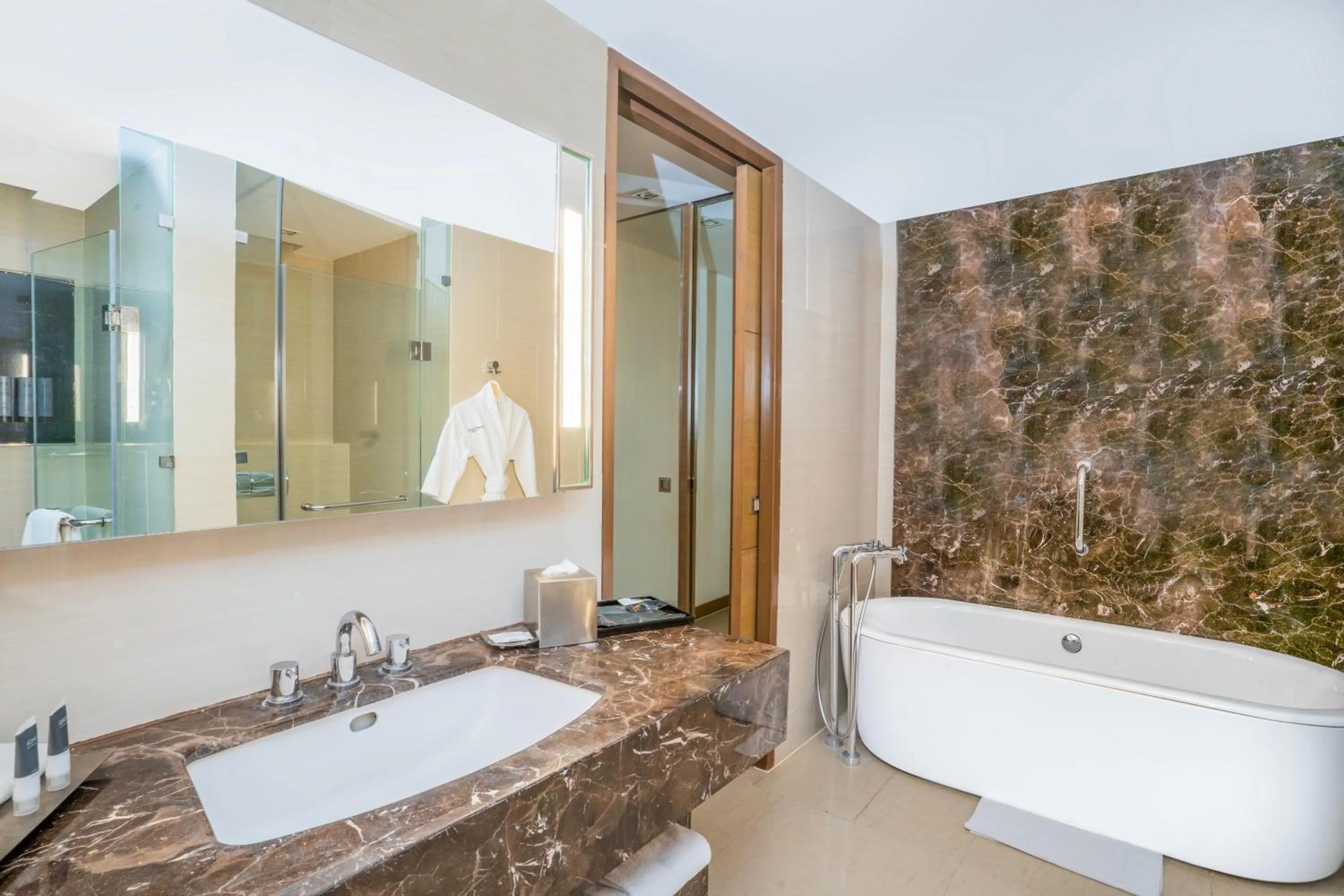 Bathroom in Courtyard by Marriott Agra