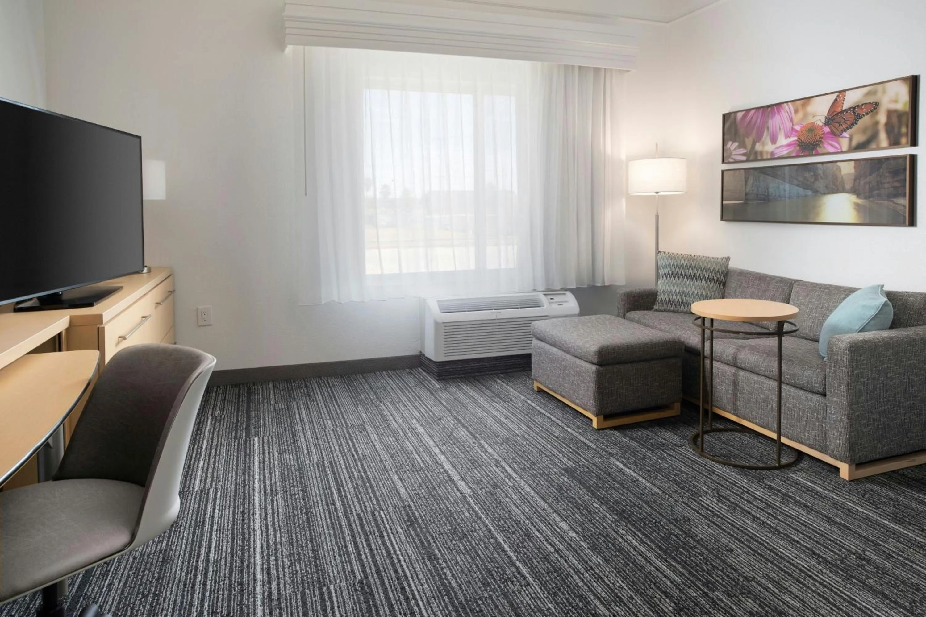 Living room in TownePlace Suites by Marriott Laredo