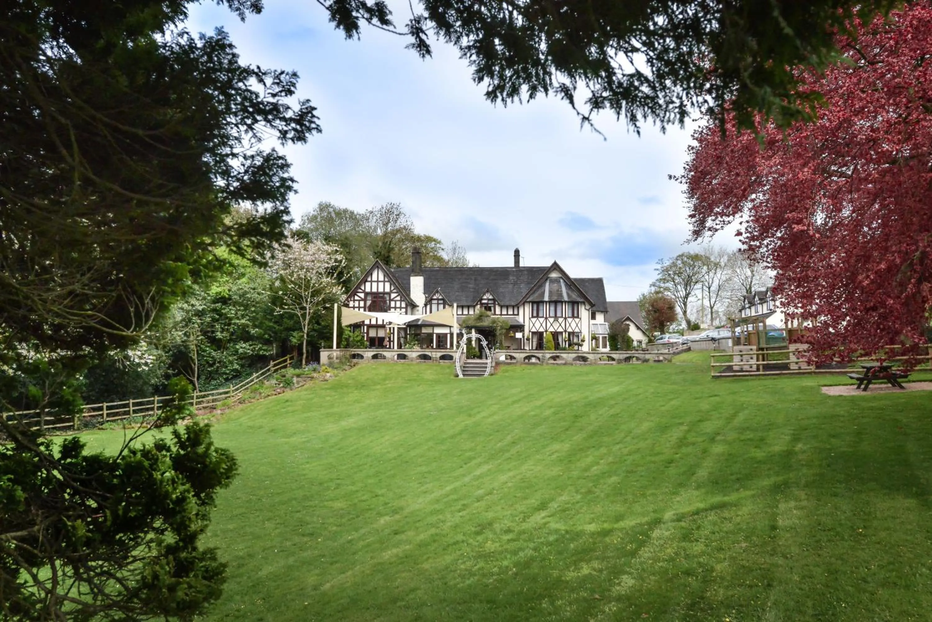 Garden in The Bentley Brook Inn