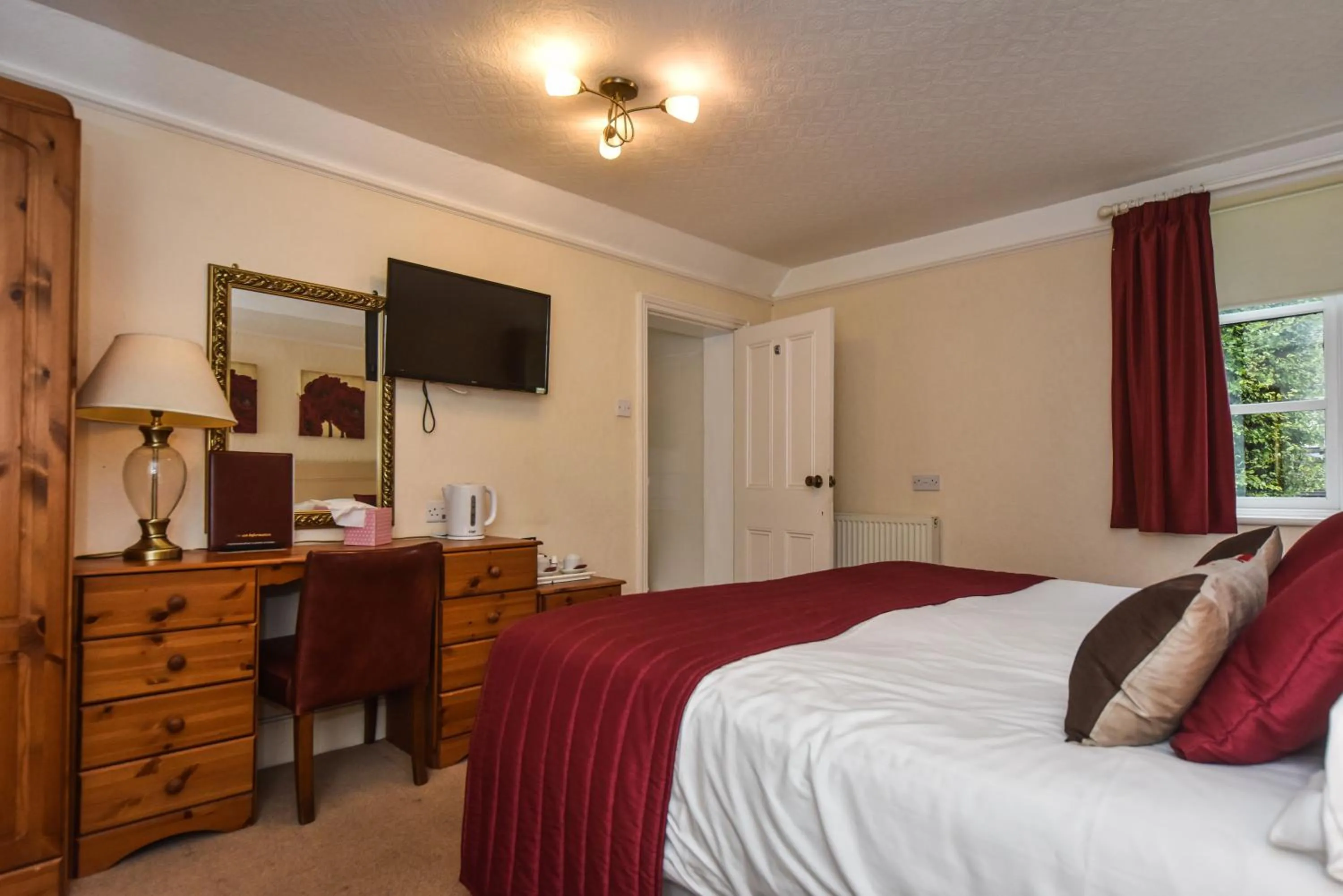 Bed in The Bentley Brook Inn